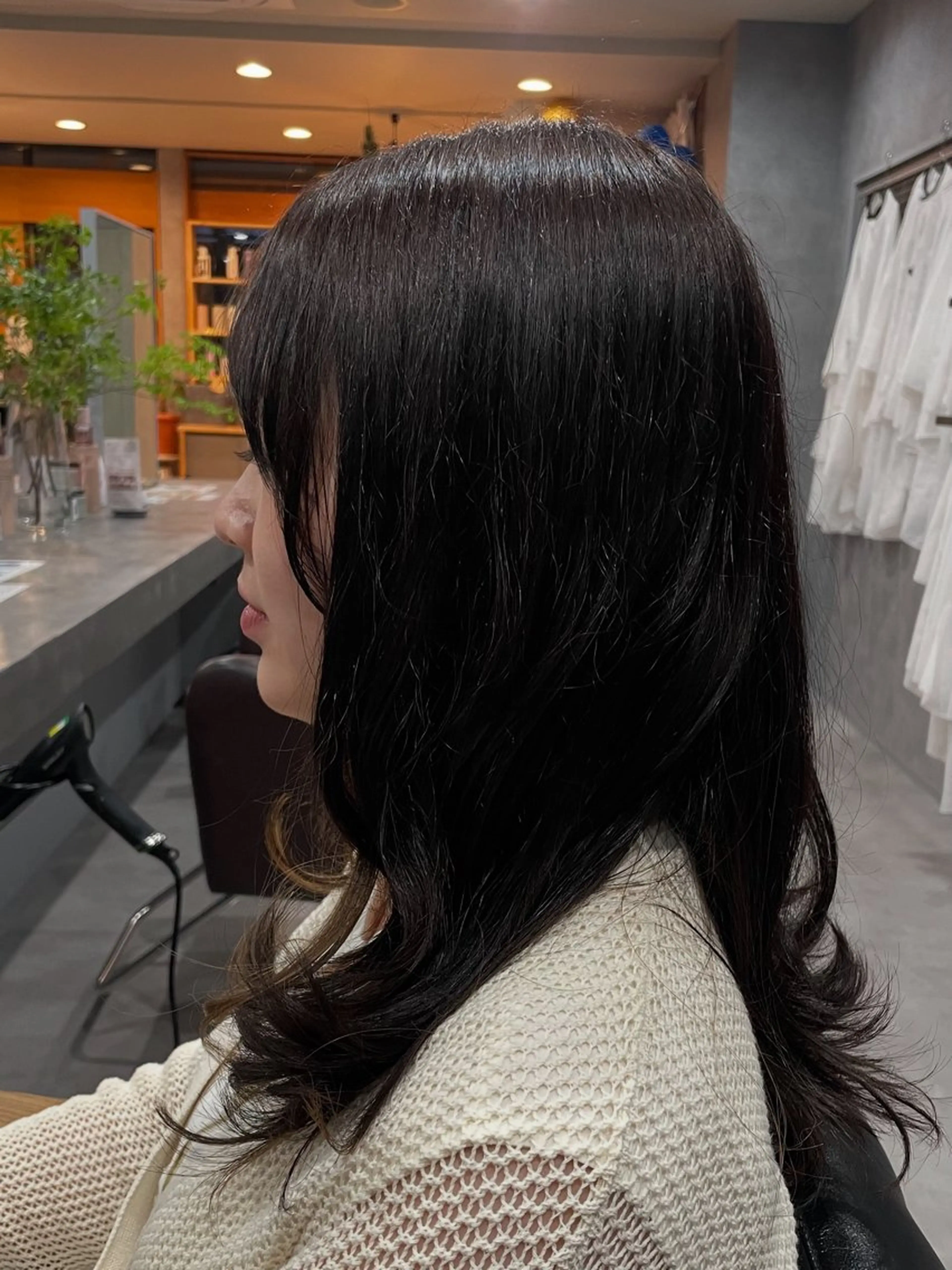 ロング カラー カット ヘアカラー 白髪ケア  BAUM まやのヘアスタイル