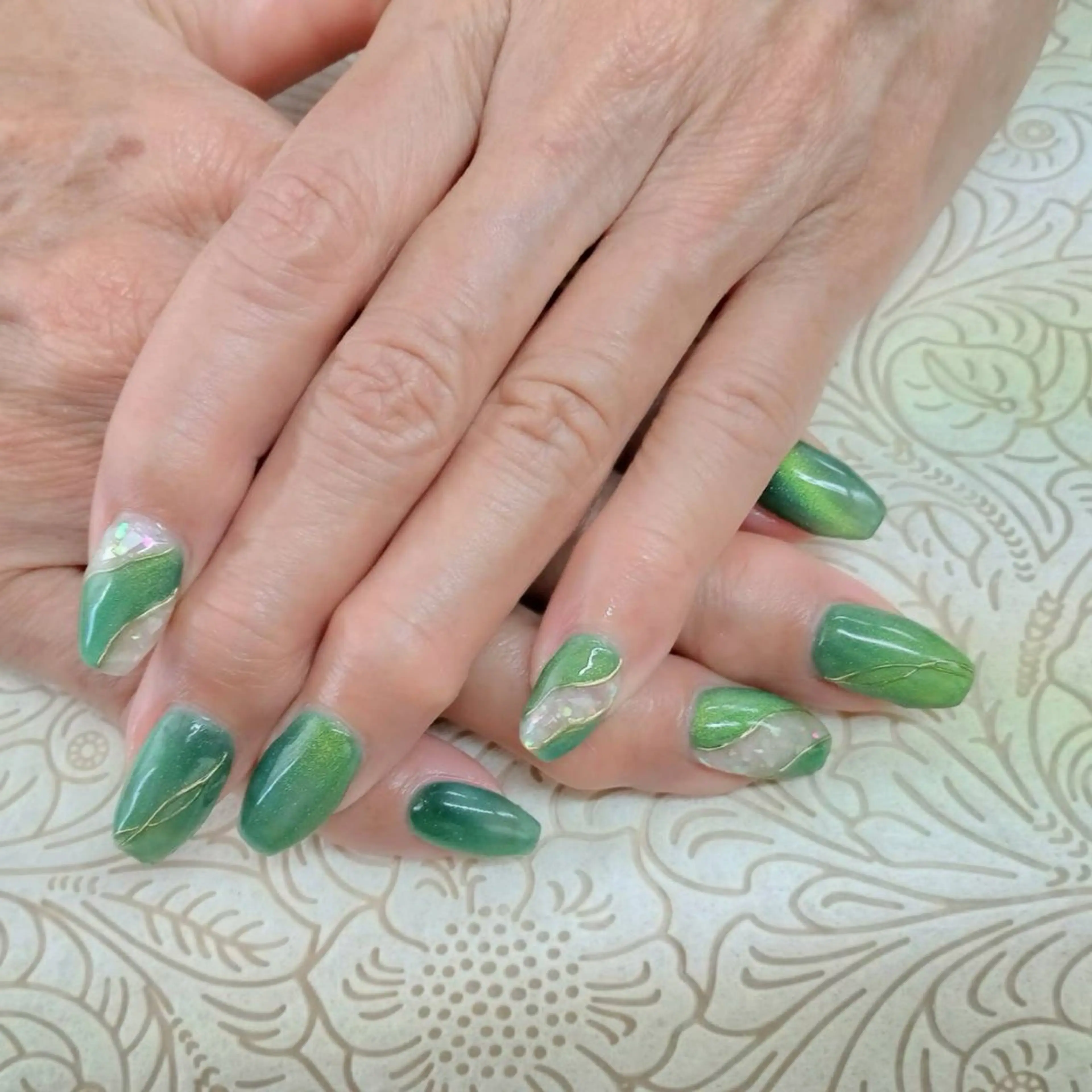 ネイル フラワーネイル precious nail room所属・precious nail  roomのネイルデザイン