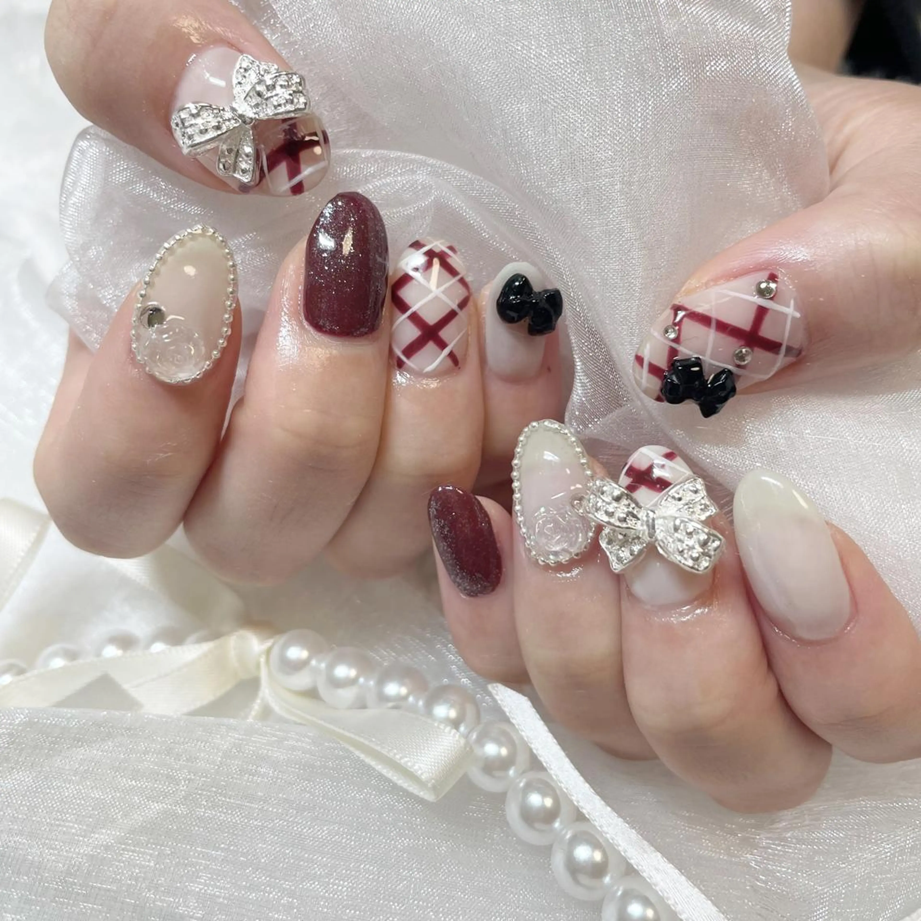 ネイル ジェルネイル ガーリー 韓国ネイル 持ち込み ワンカラーネイル ハンドネイル fiore nail 🦋のネイルデザイン