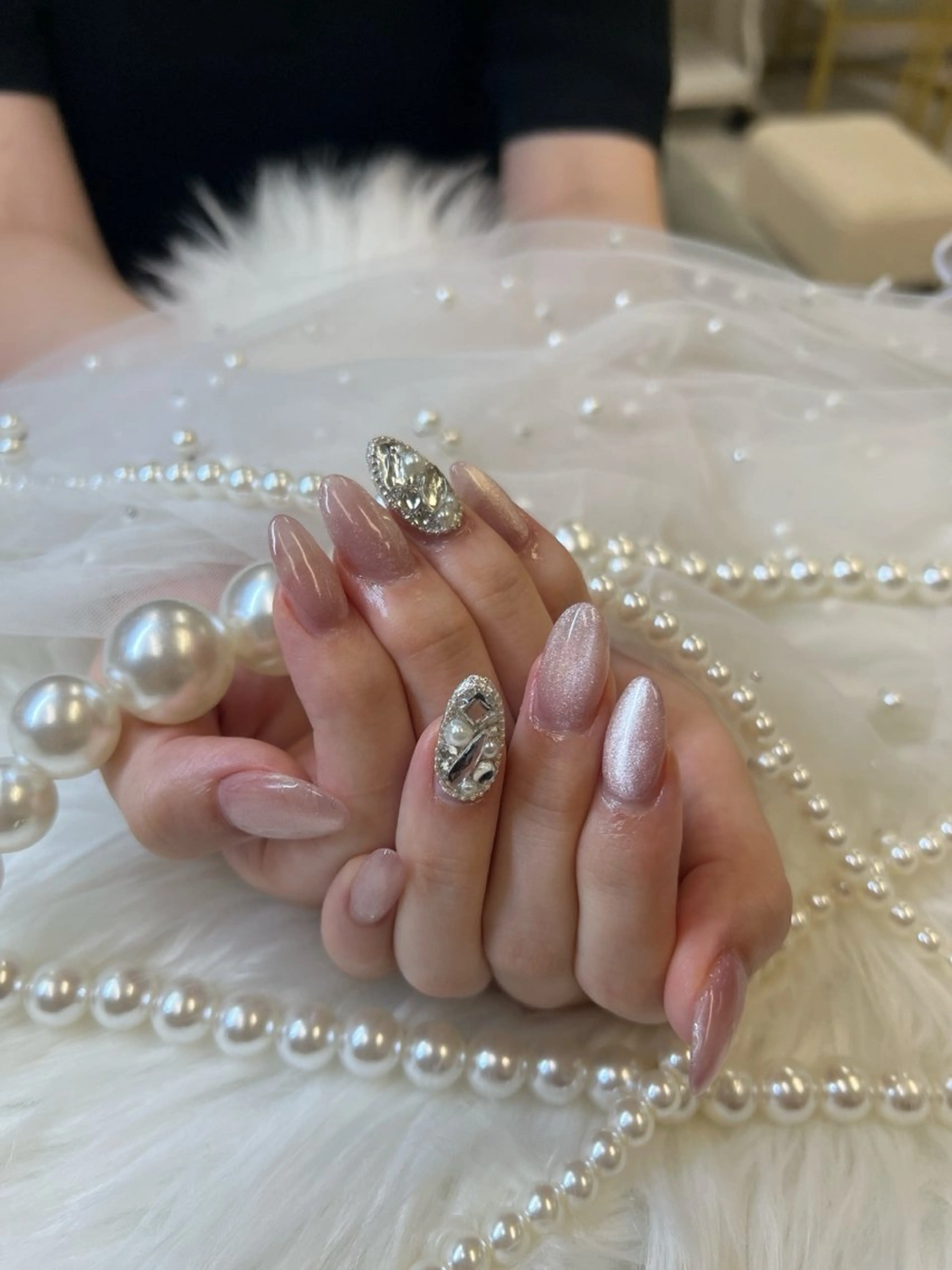 ネイル フレンチネイル ジェルネイル ガラスフレンチ 韓国ネイル マグネットネイル クイーンズネイル銀座所属・Queeens nailのネイルデザイン