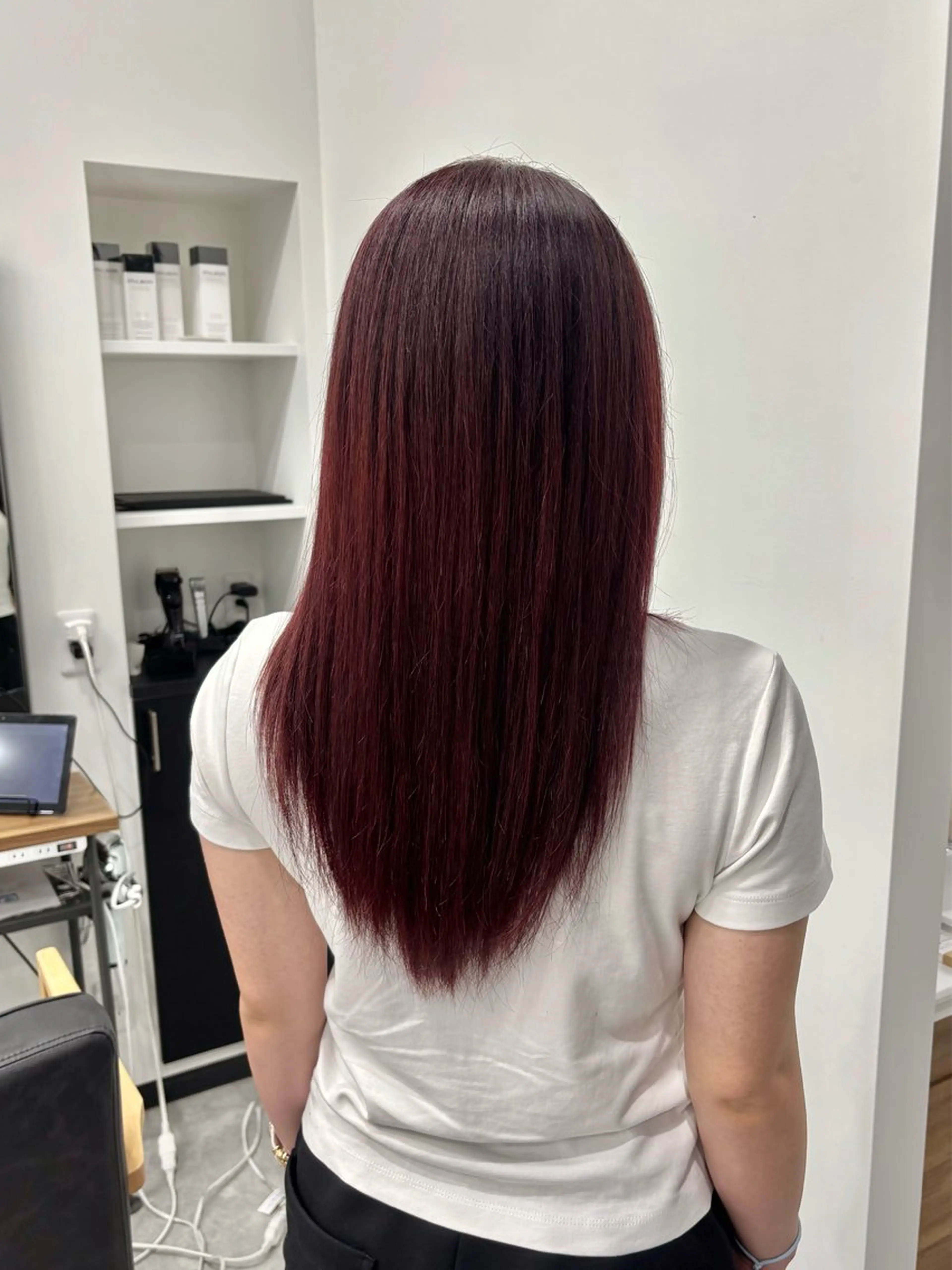 カラー レッドカラー ヘアカラー 藤田真凜/ボブ/ショ ート/艶カラー🩶のヘアスタイル