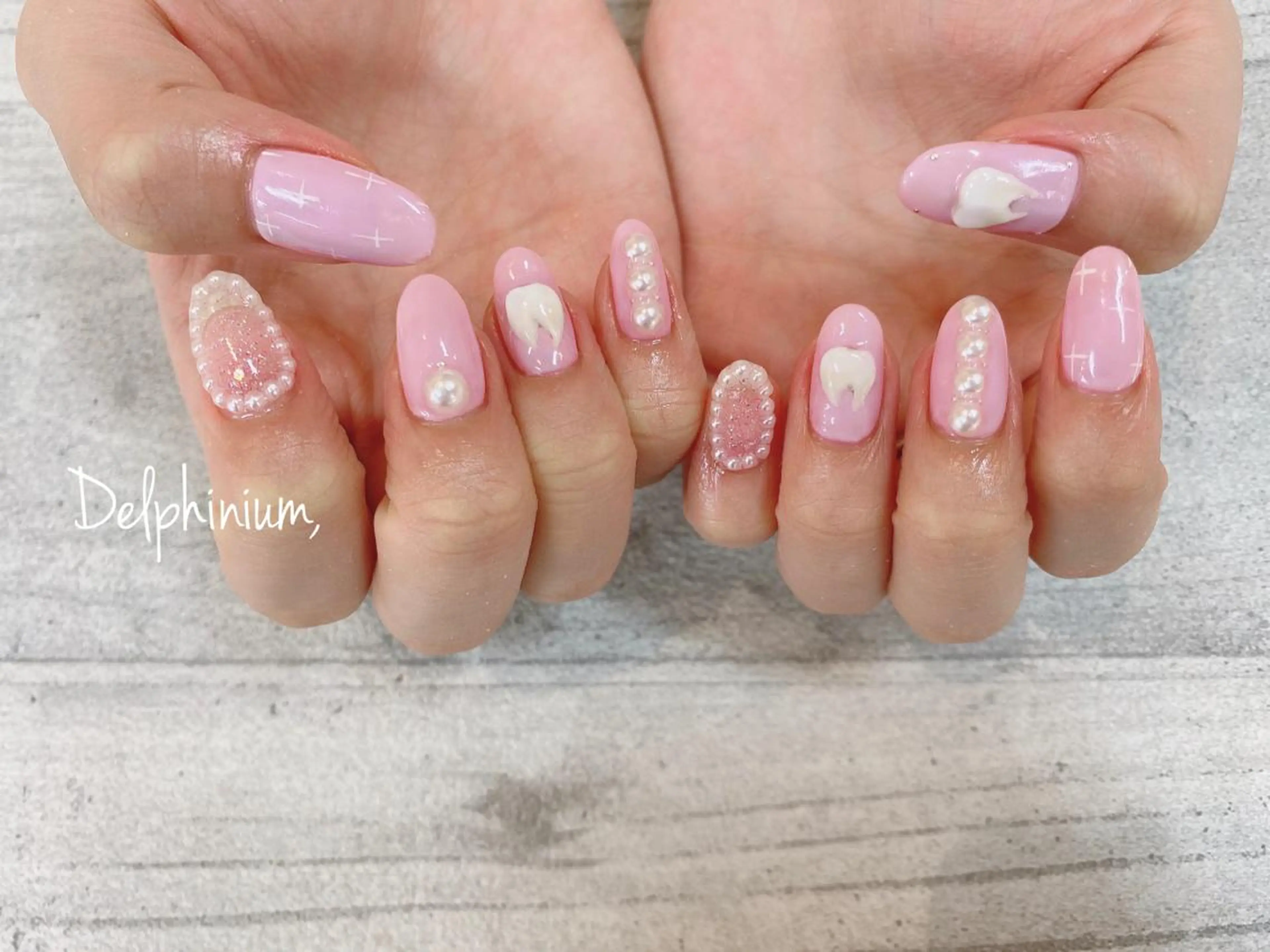 ネイル ハンドネイル 岡本 友恵のネイルデザイン