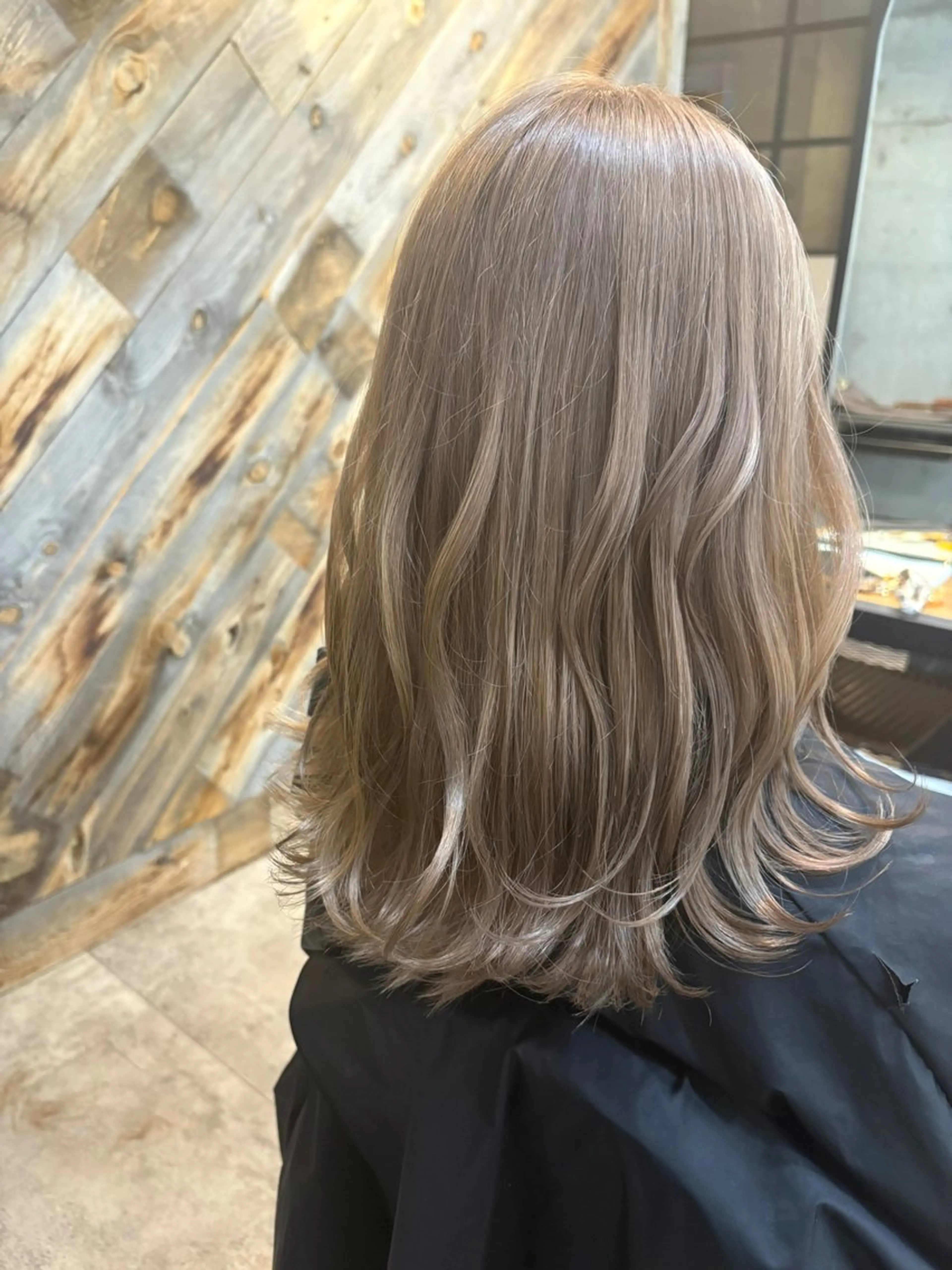 ロング ヘアカラー トリートメント 山本 みきのヘアスタイル