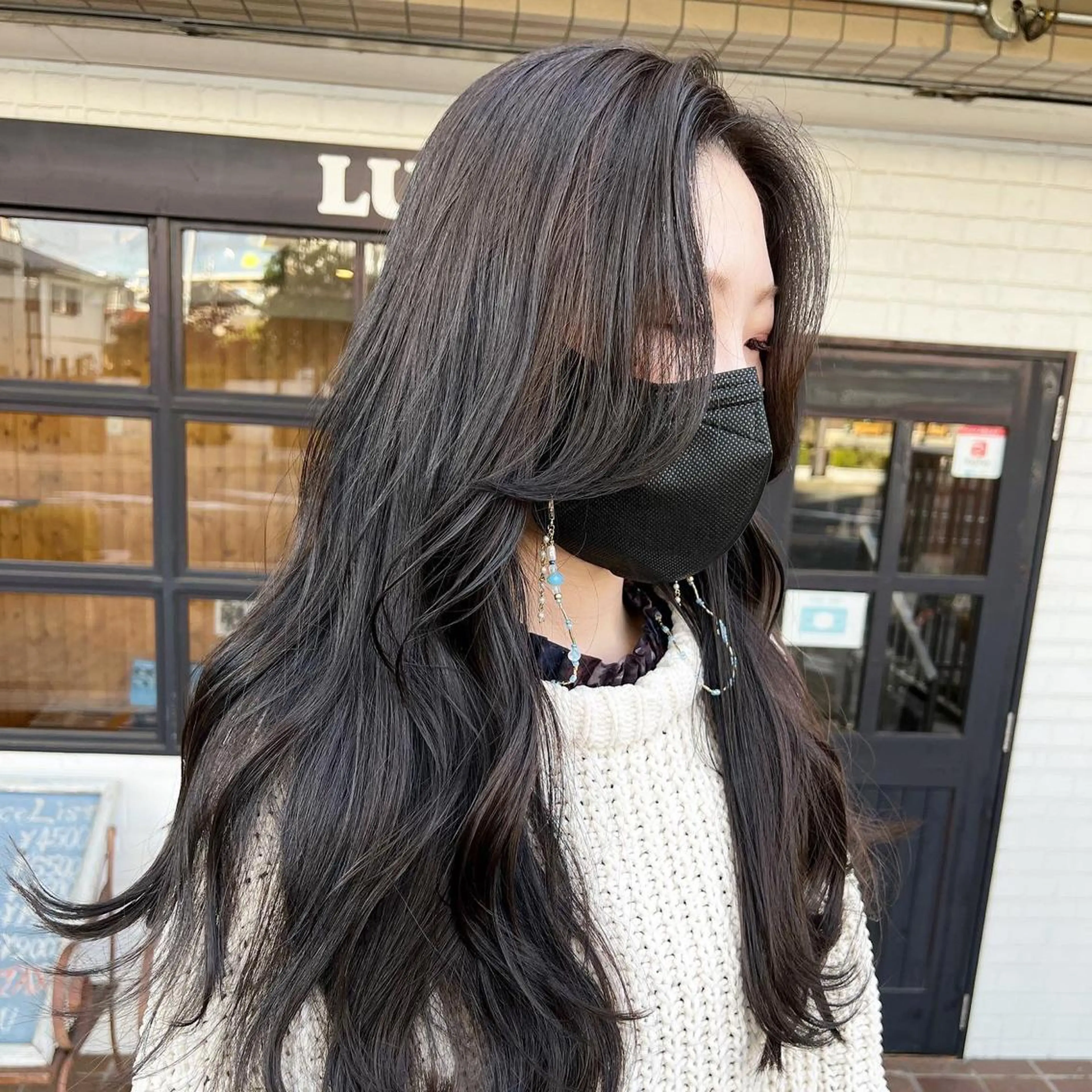 ロング カラー ブリーチ ケアブリーチ ダブルカラー イルミナカラー 顔周りカット カット ヘアカラー トリートメント 髪質改善と艶カラー 💎坂田 裕紀のヘアスタイル