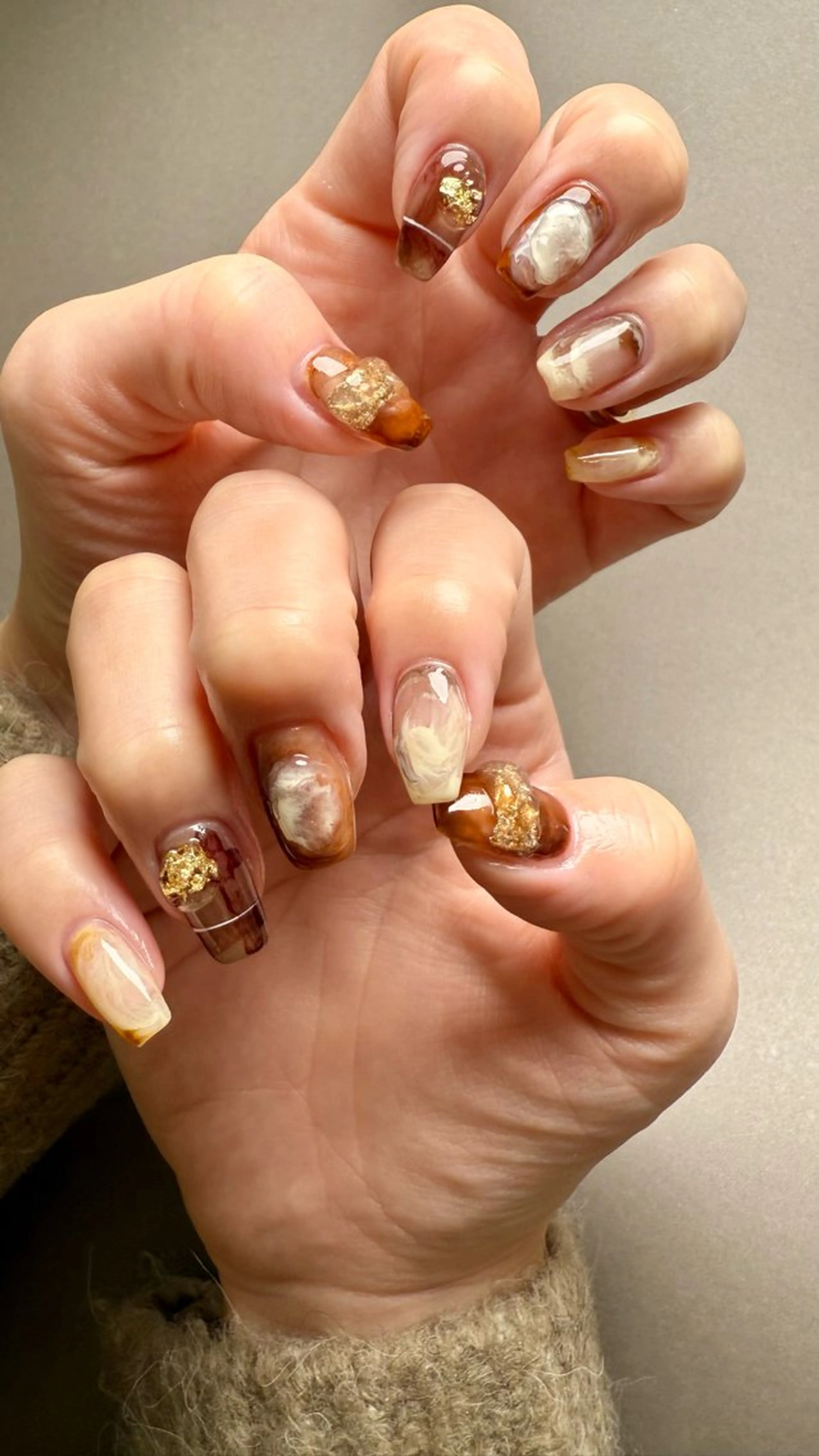 ネイル ニュアンスネイル ハンドネイル ハンドケア Atelier Ariのネイルデザイン