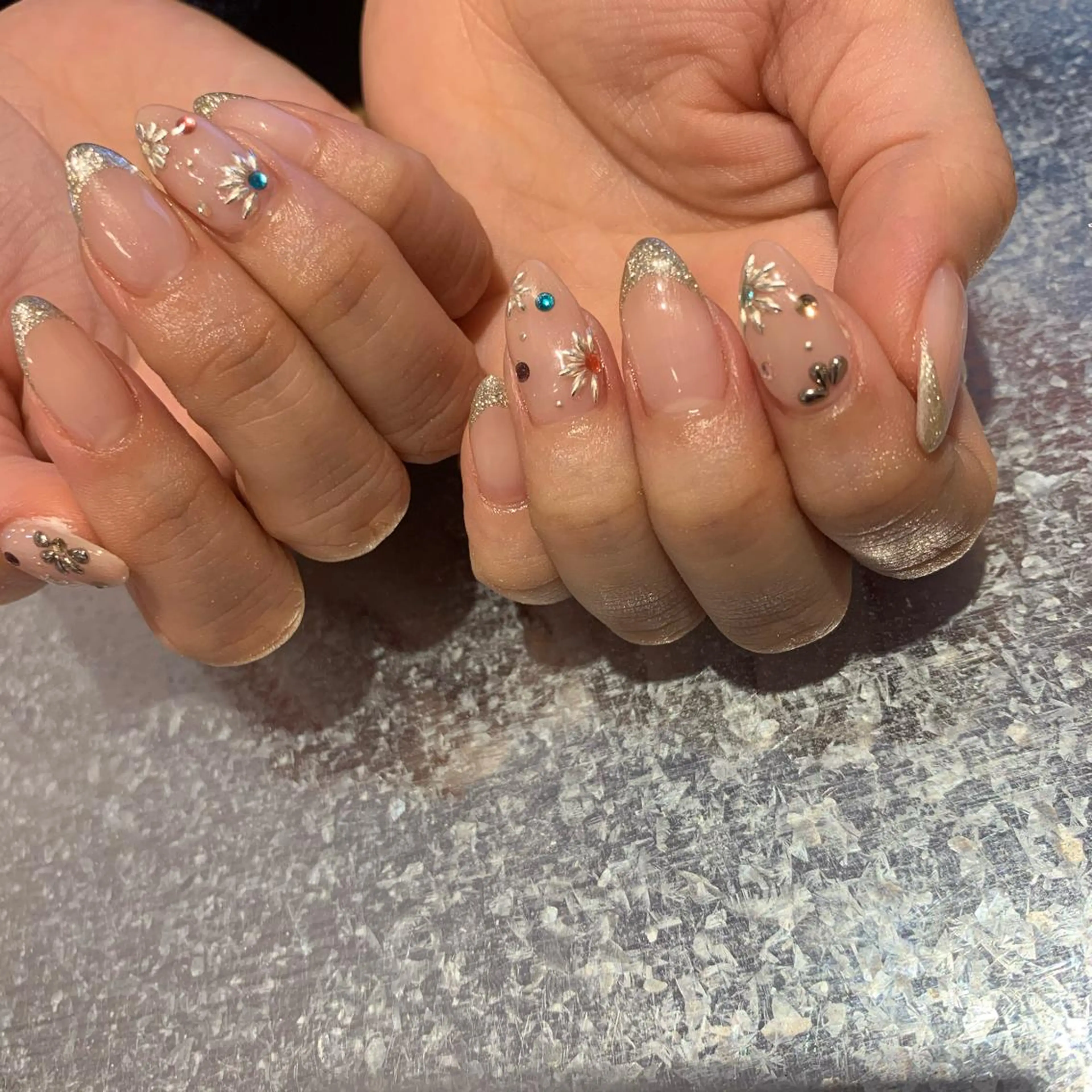 ネイル ハンドネイル revia所属・ERI Nailistのネイルデザイン