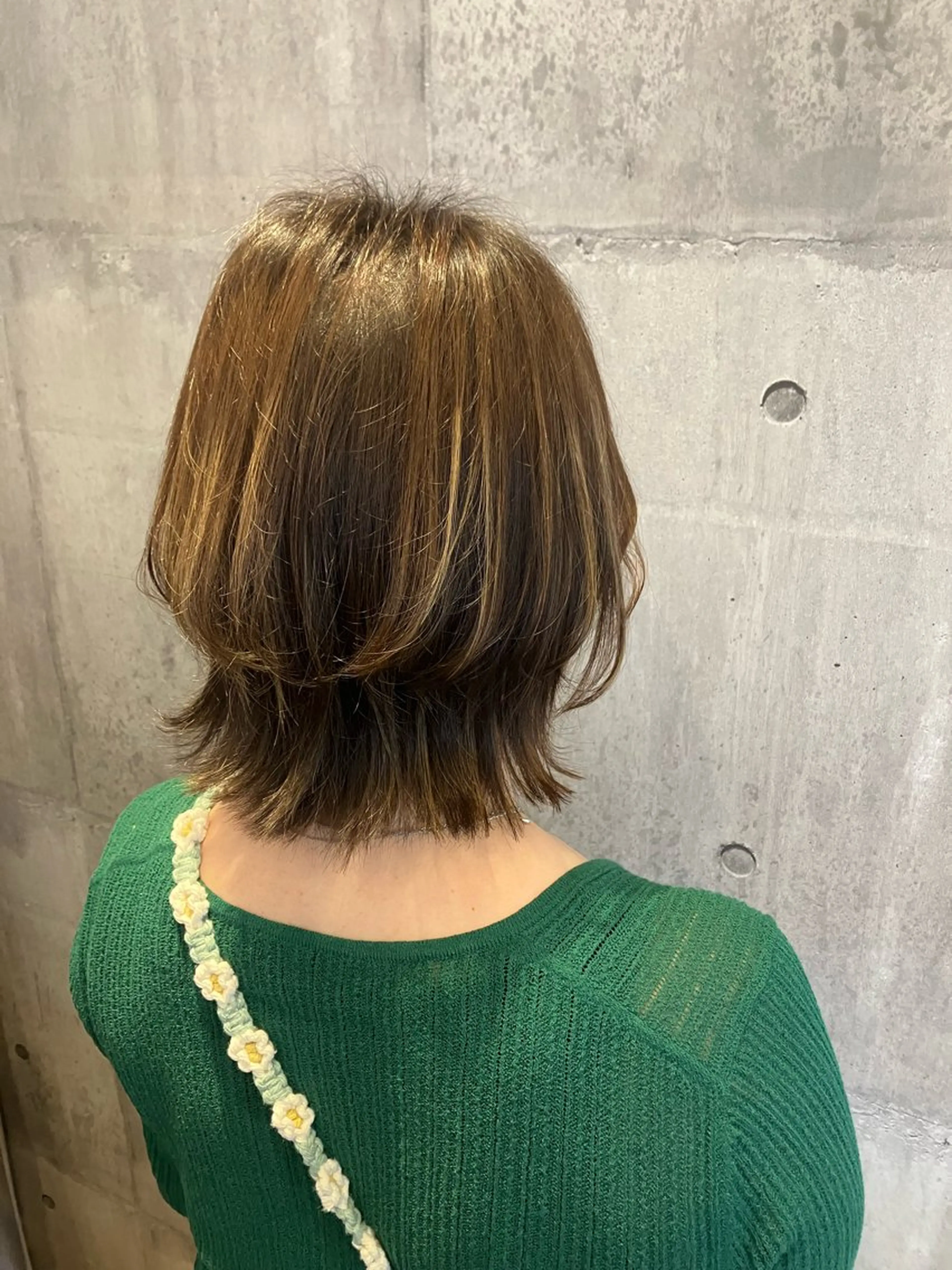 ミディアム くびれヘア レイヤーカット mai /attraのヘアスタイル