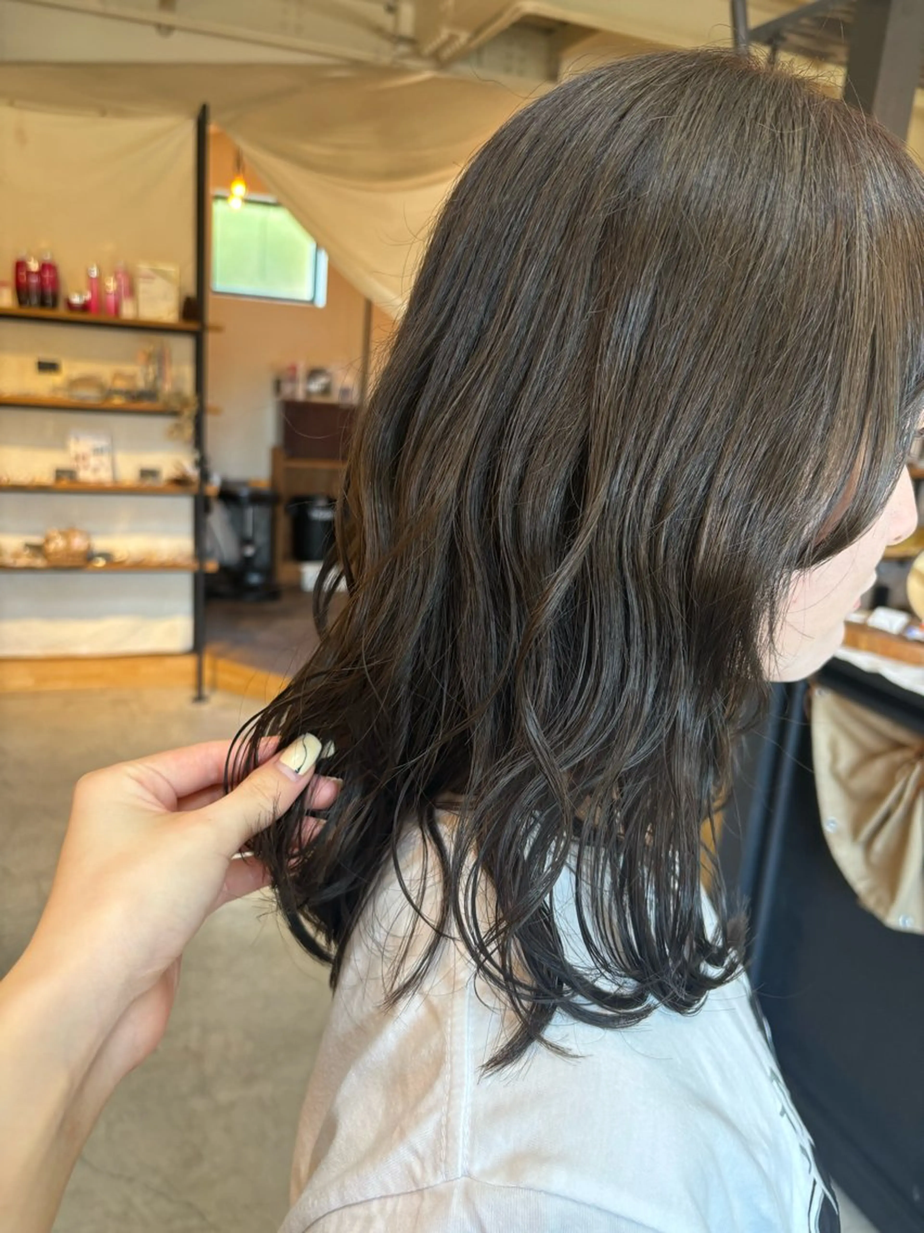 カラー 透明感カラー ヘアカラー トリートメント 暖色カラー／ボブ／ 酸性ストレート／羽菜のヘアスタイル