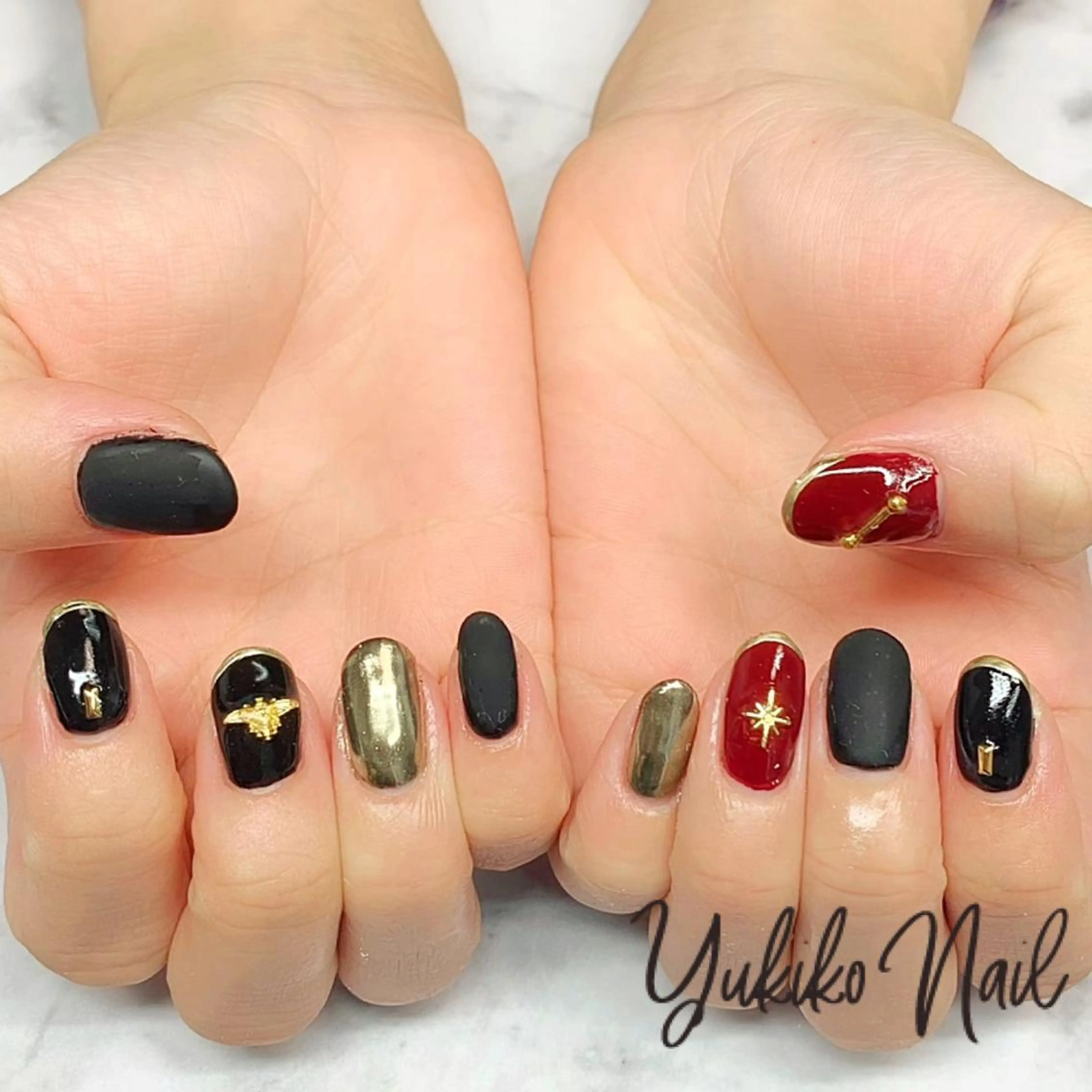 ネイル ゴールド 持ち込み 赤色 ハンドネイル ユキコ ネイルのネイルデザイン