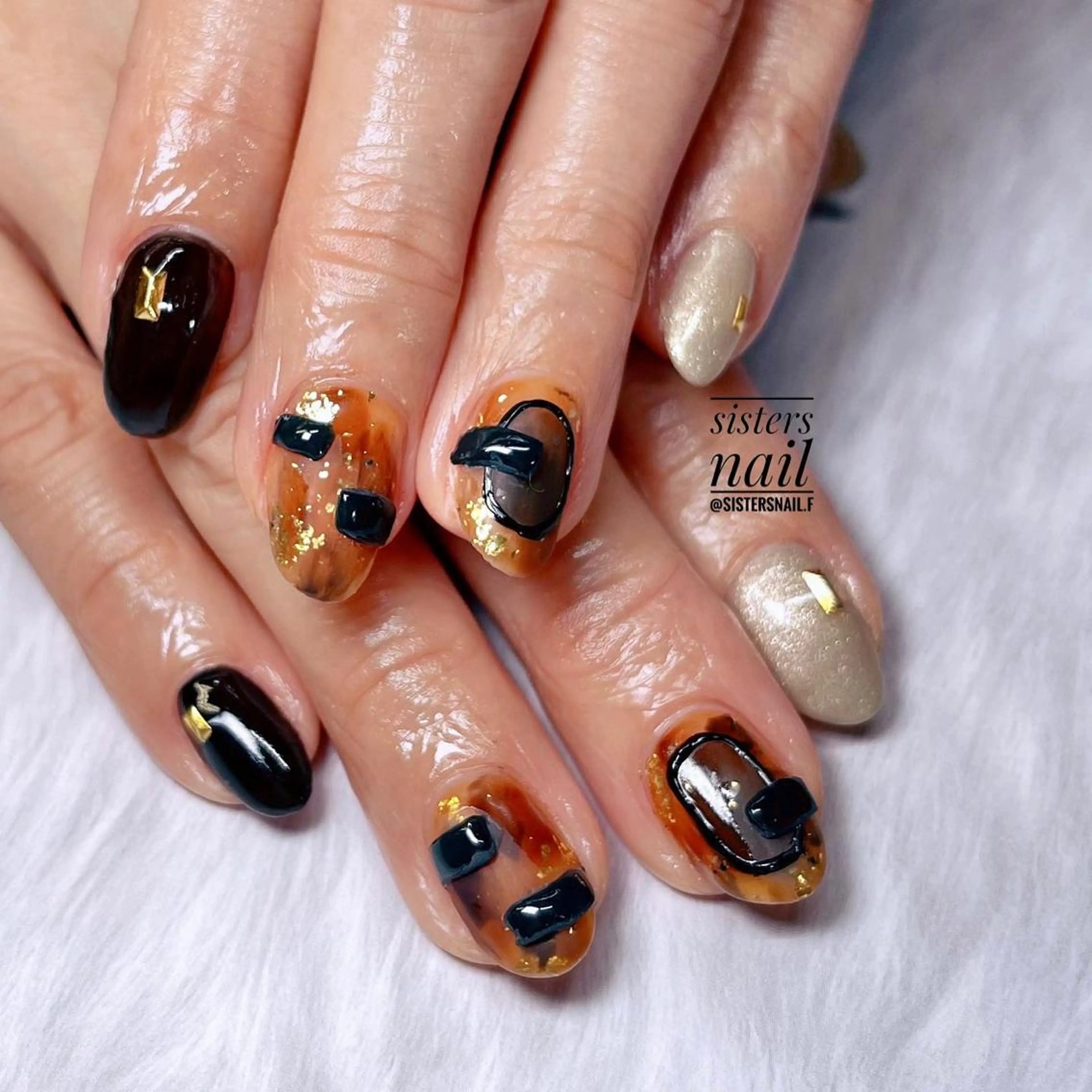 ネイル アートネイル べっ甲ネイル ニュアンスネイル sisters nail.fのネイルデザイン