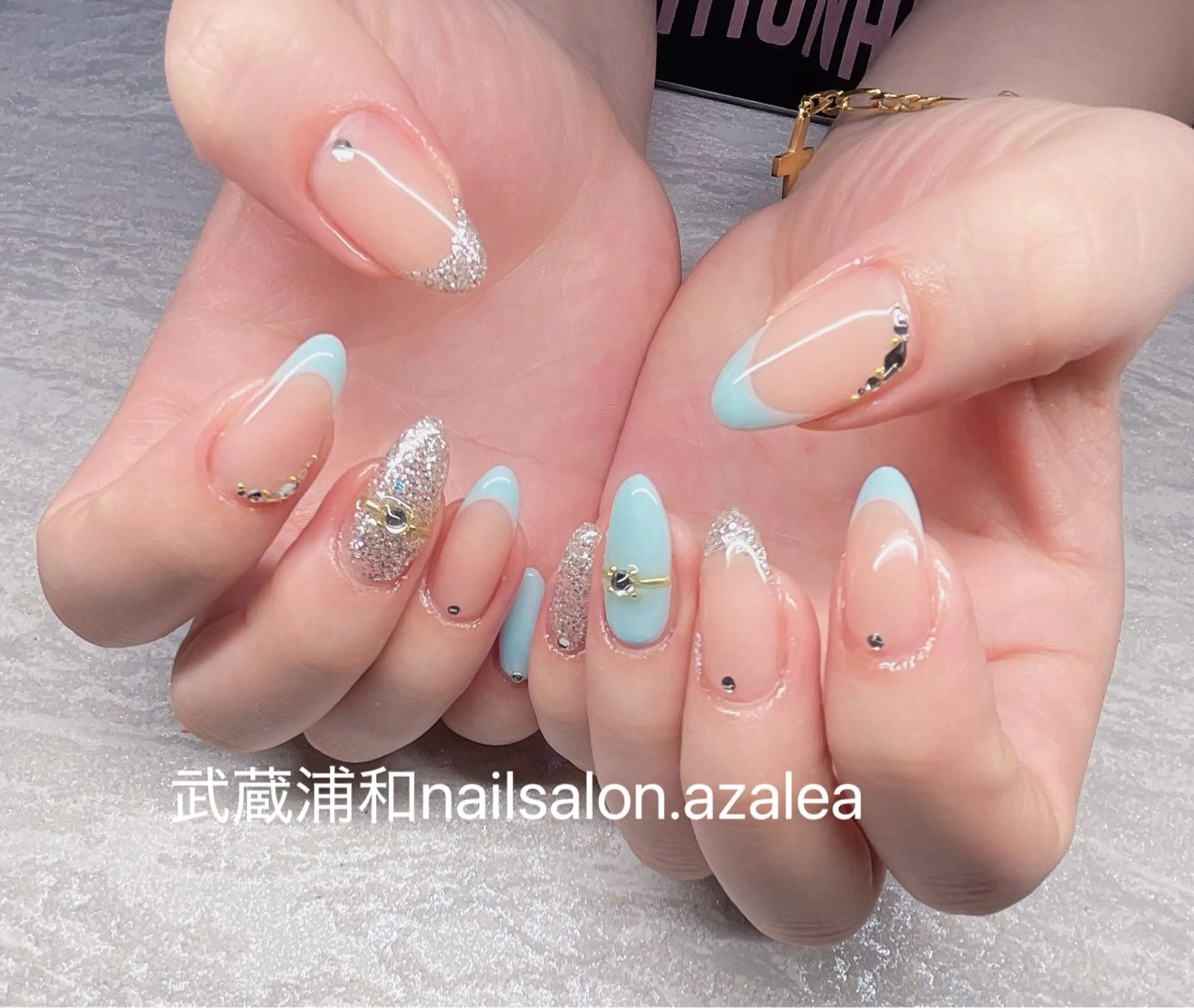 ネイル ハンドネイル R inのネイルデザイン