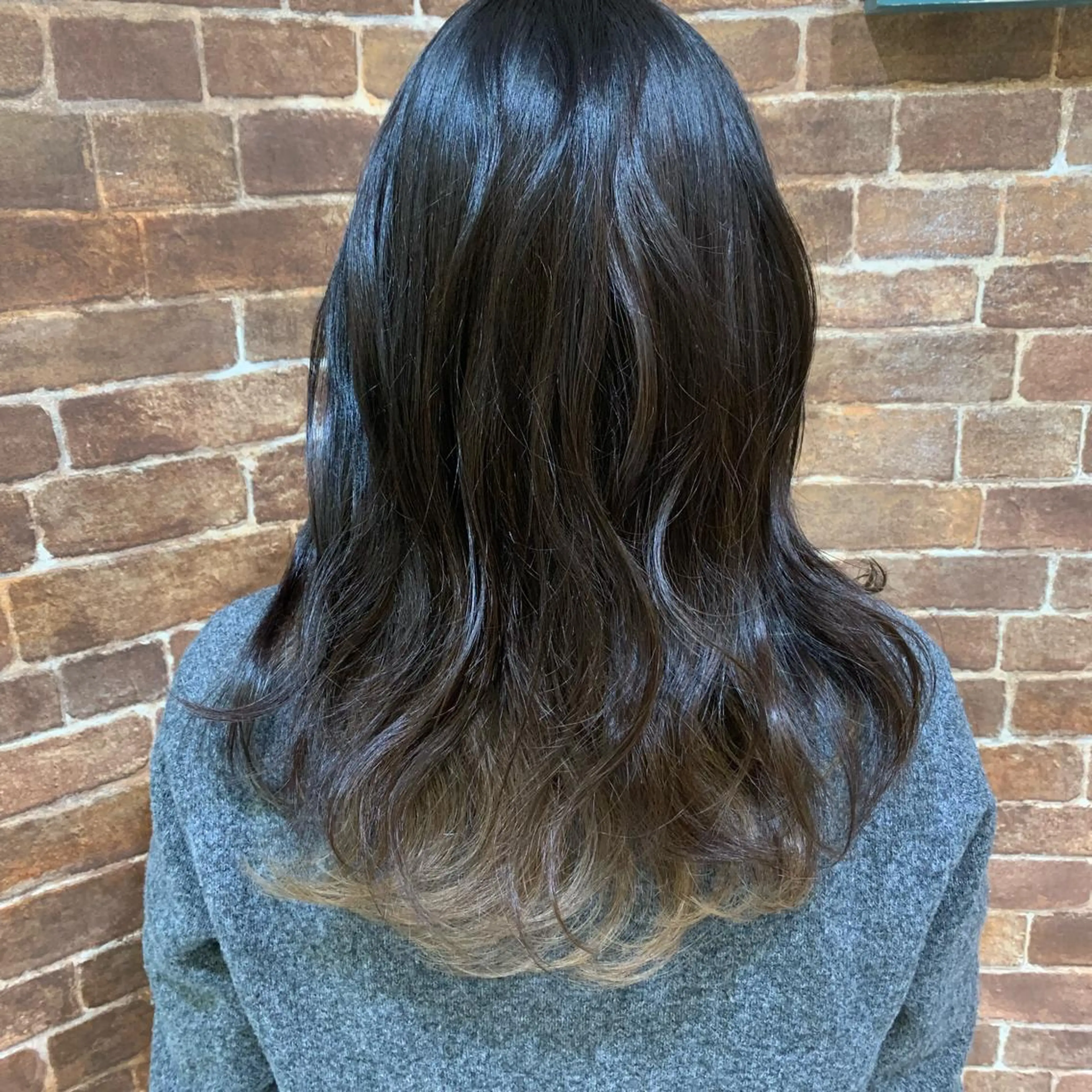 ミディアム カラー インナーカラー 髪質改善/縮毛矯正 ツヤ髪🩷さつきのヘアスタイル