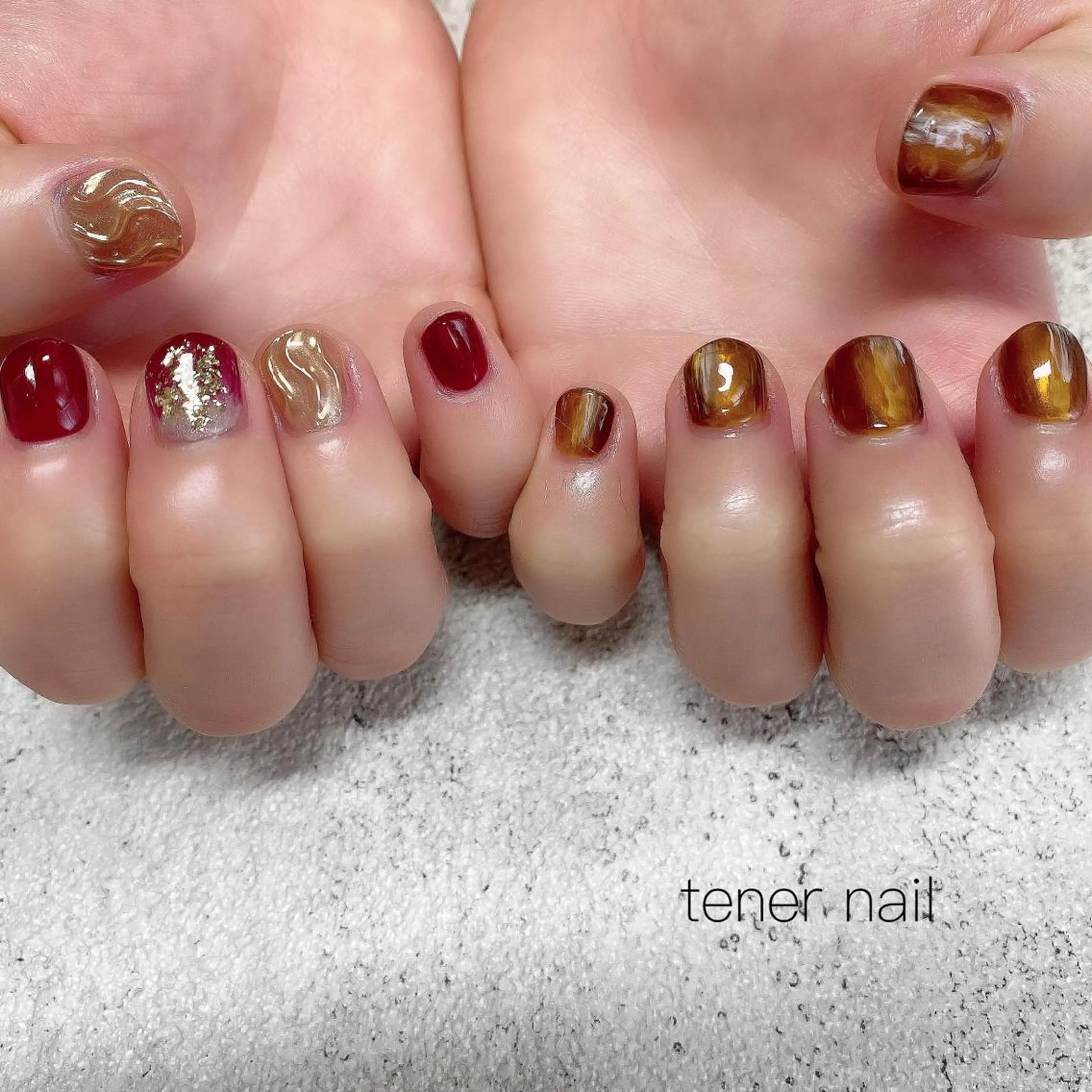 ネイル べっ甲ネイル ラメ(グリッター) ニュアンスネイル tener  nail  テネルネイル所属・テネルネイル tener nailのネイルデザイン