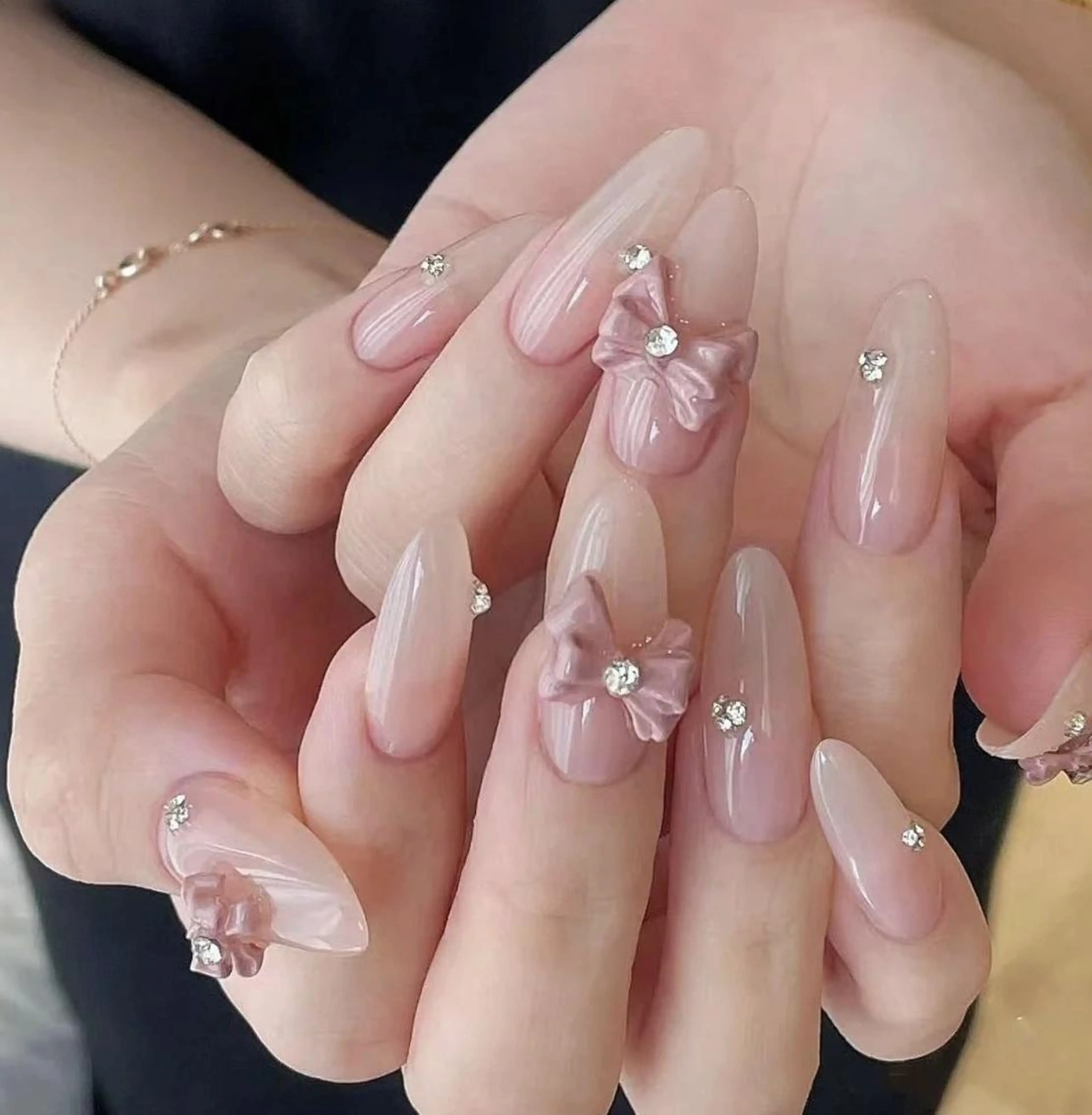 ネイル アートネイル 長さ出し ネイルチップ Queens みなみのネイルデザイン