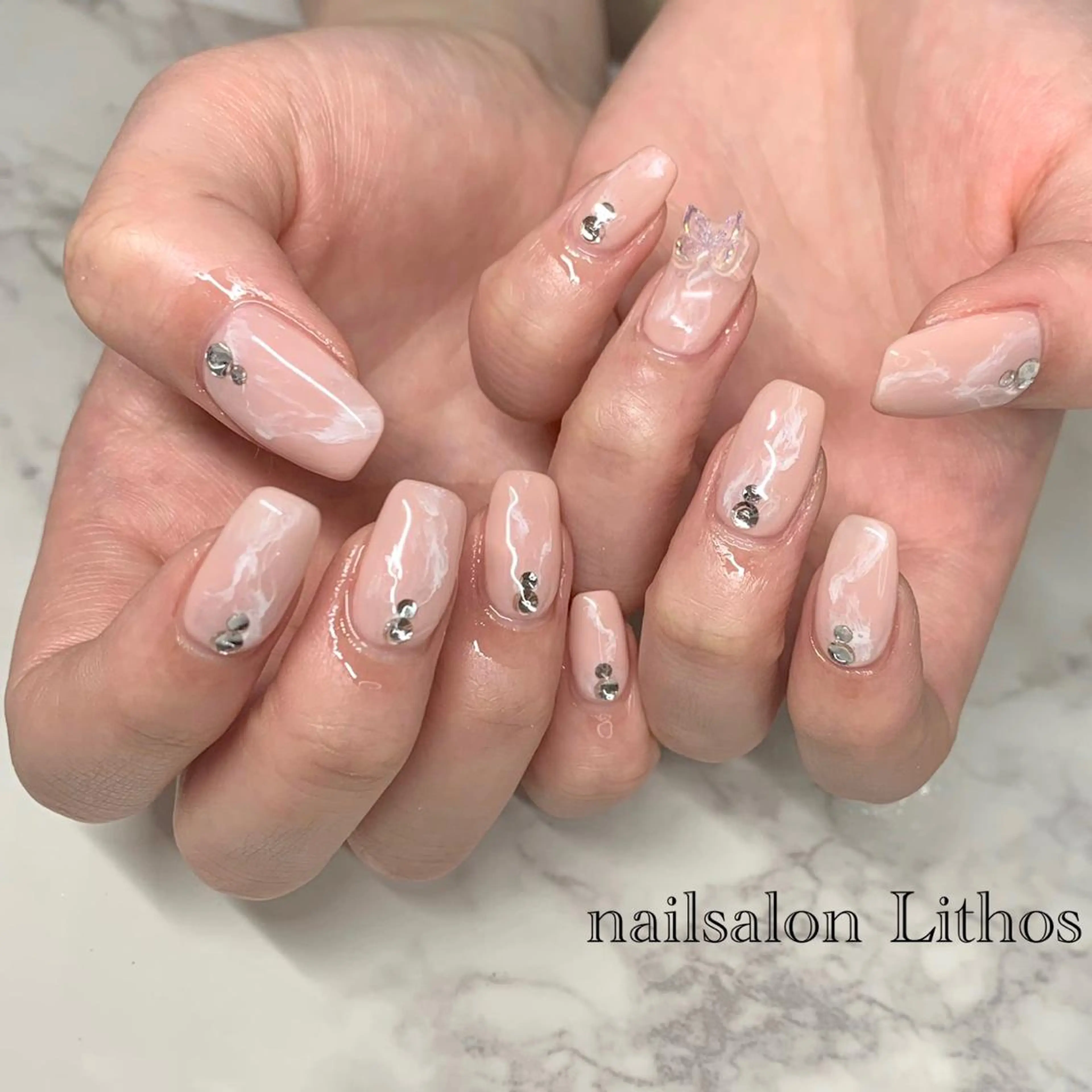 ネイル ニュアンスネイル ハンドネイル nailsalon Lithos所属・nailsalon Recontreのネイルデザイン