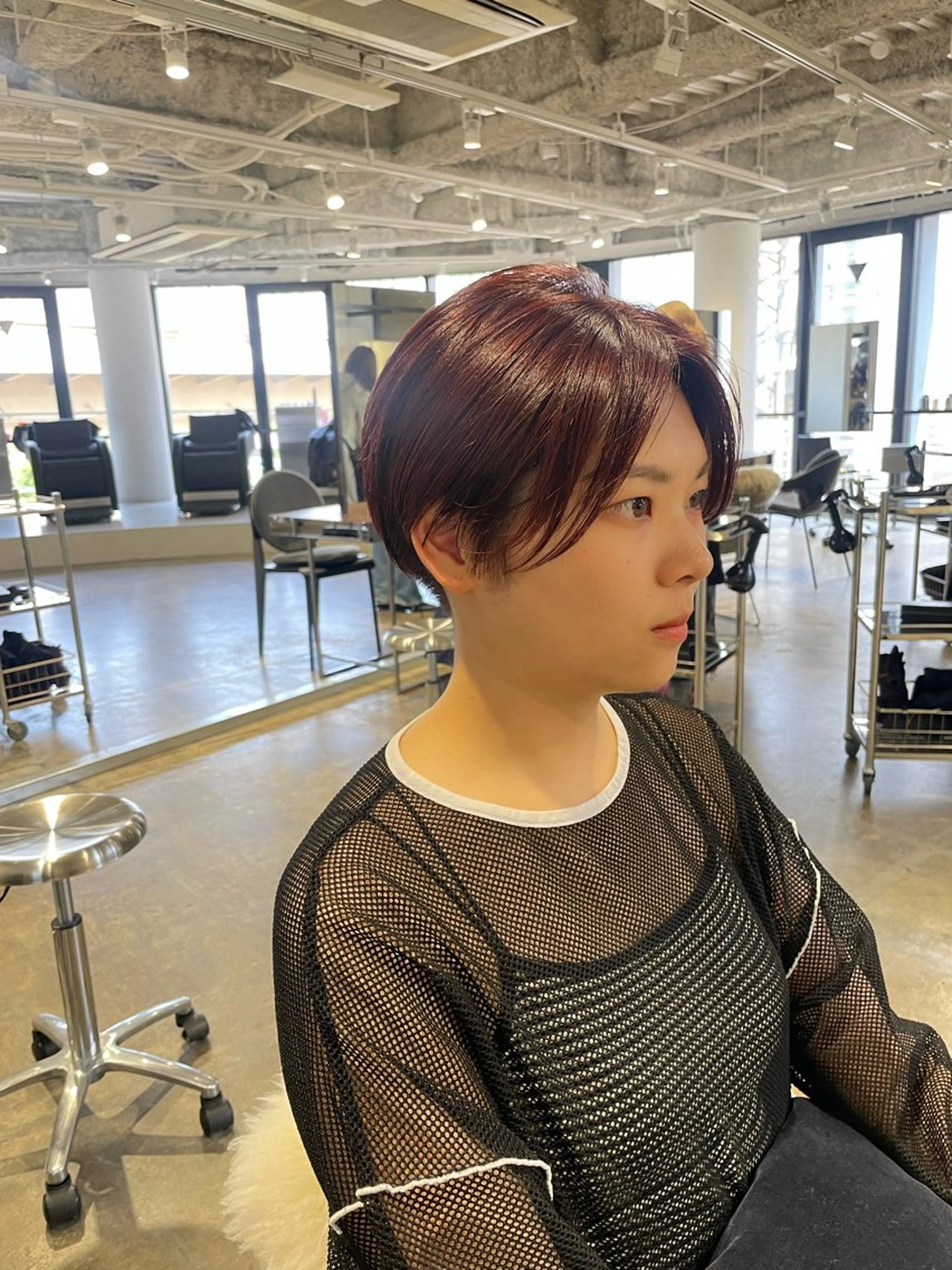 ショート カット ヘアカラー トリートメント 大迫 江梨のヘアスタイル