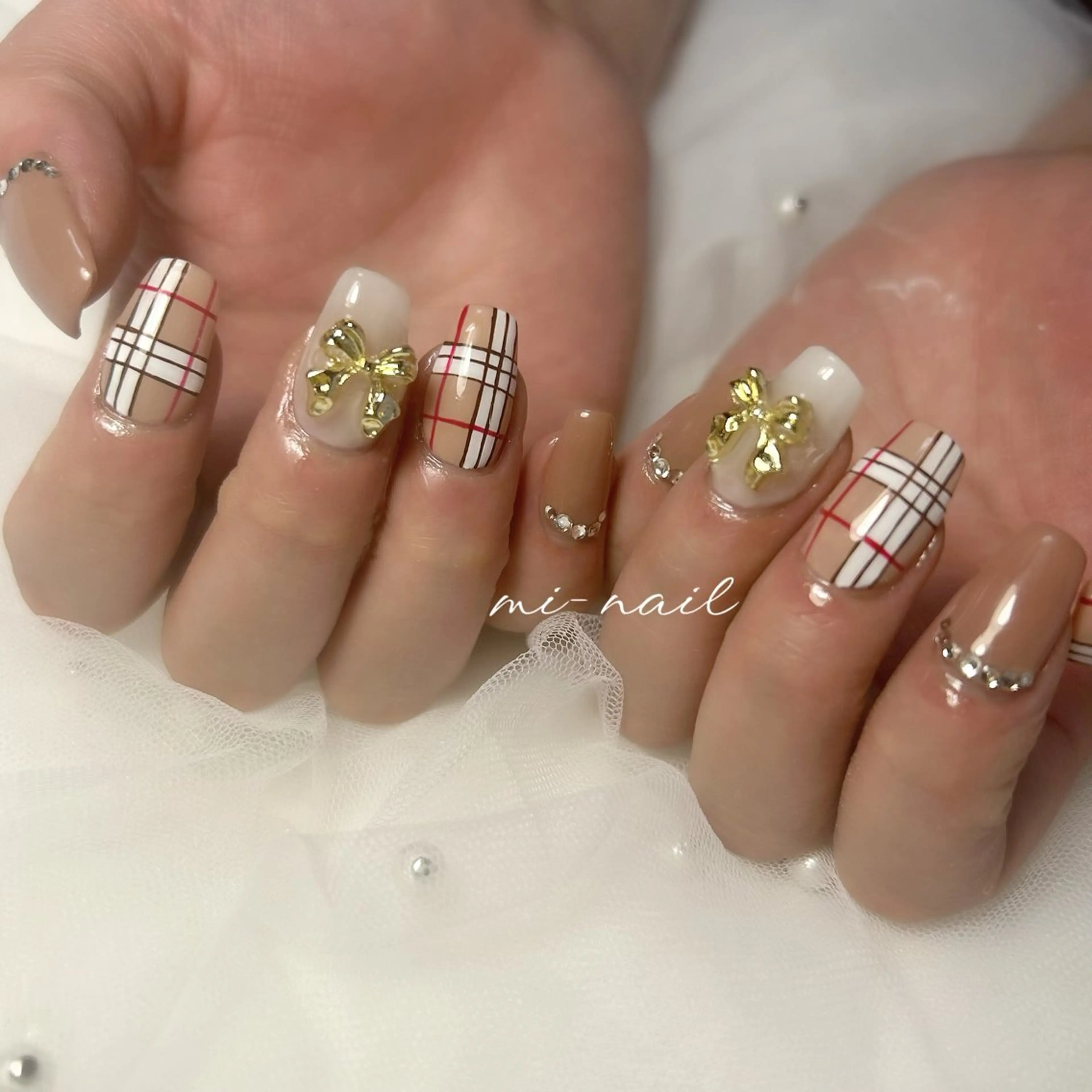 ネイル ハンドネイル ..mi_nail..所属・..mi-nail ..のネイルデザイン