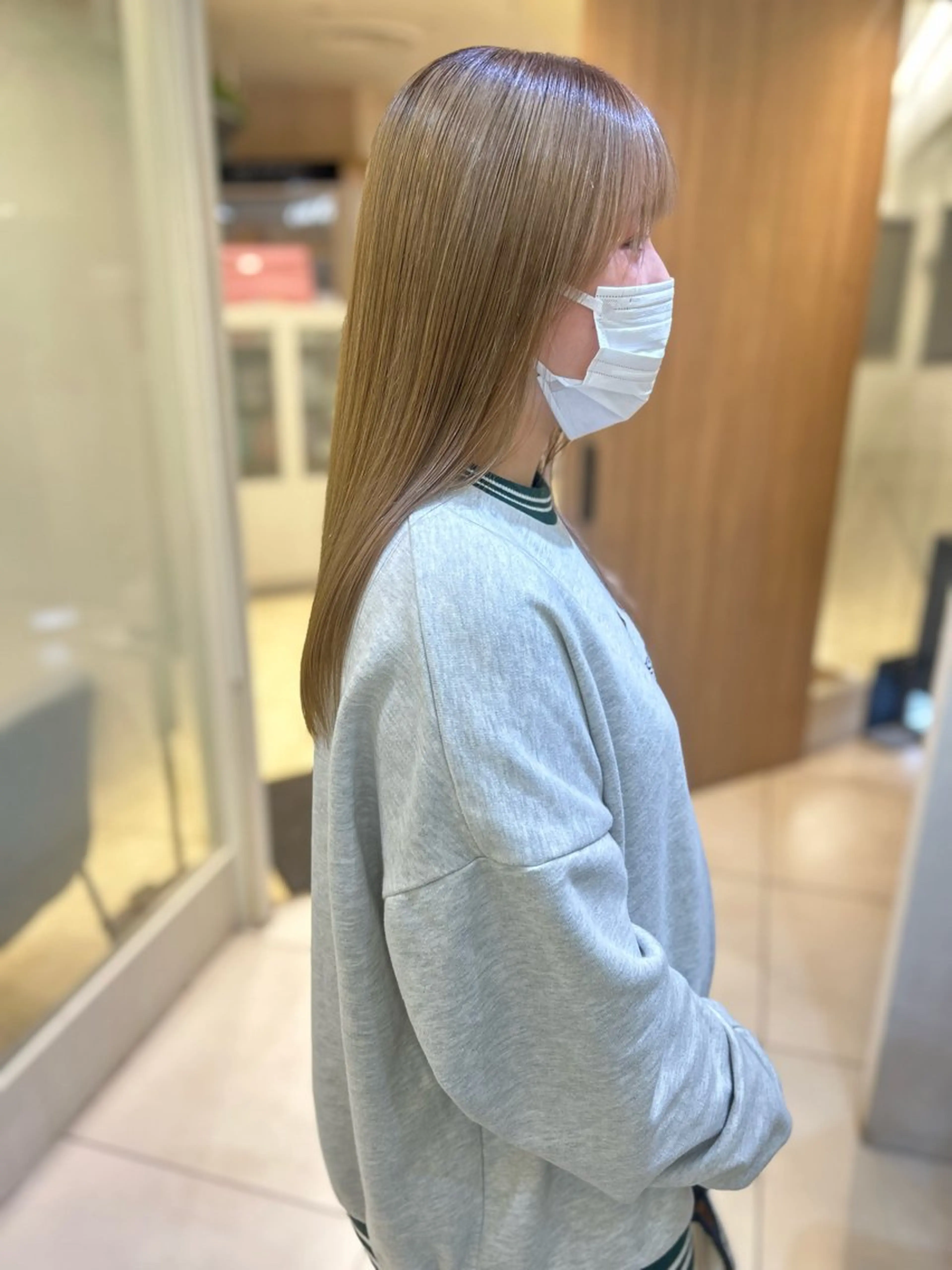 ロング カラー ブリーチ カット ヘアカラー トリートメント 似合わせカラー/艶 髪質改善/ヨシザキのヘアスタイル