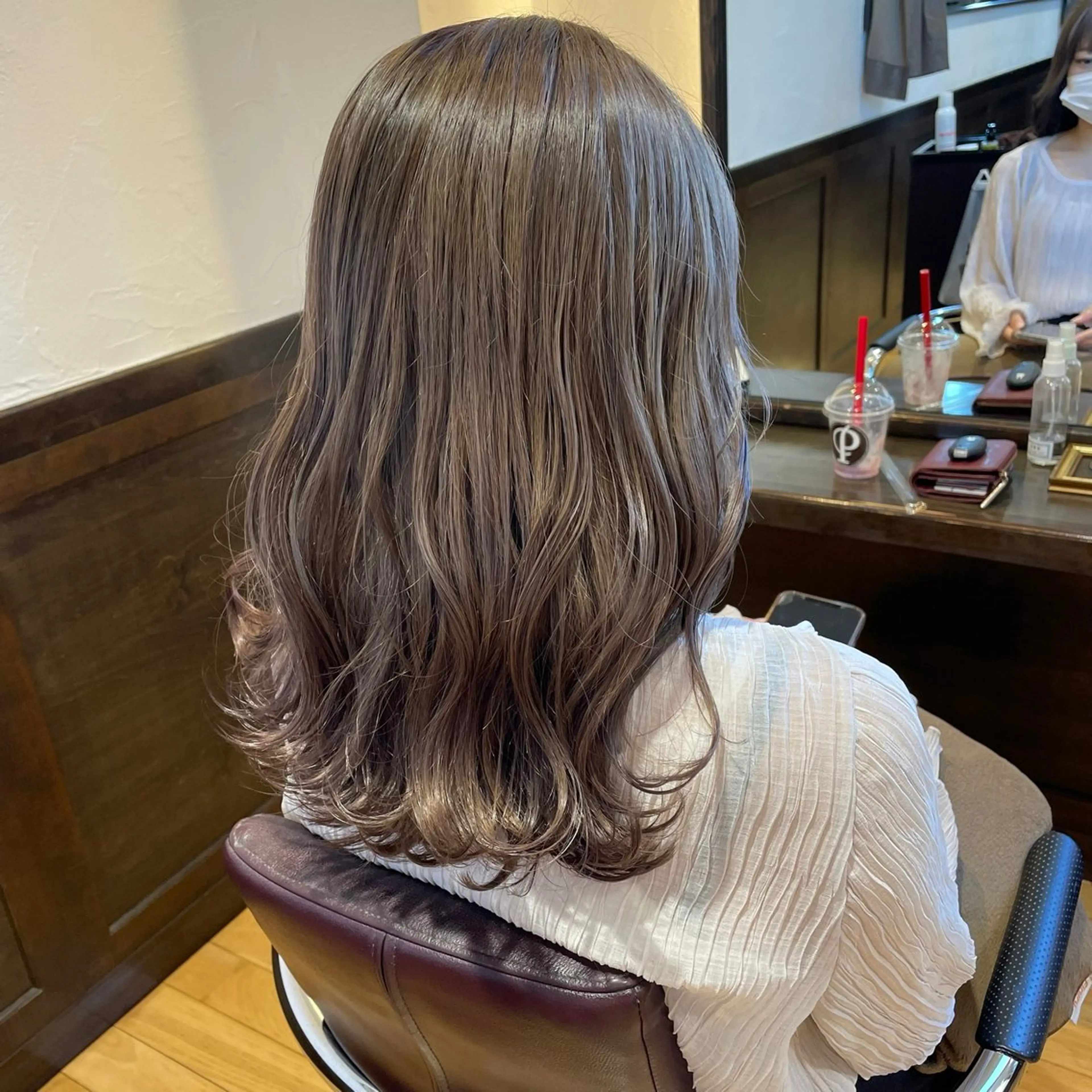 セミロング ヘアカラー 赤み消しカラー 🩵かりんのヘアスタイル