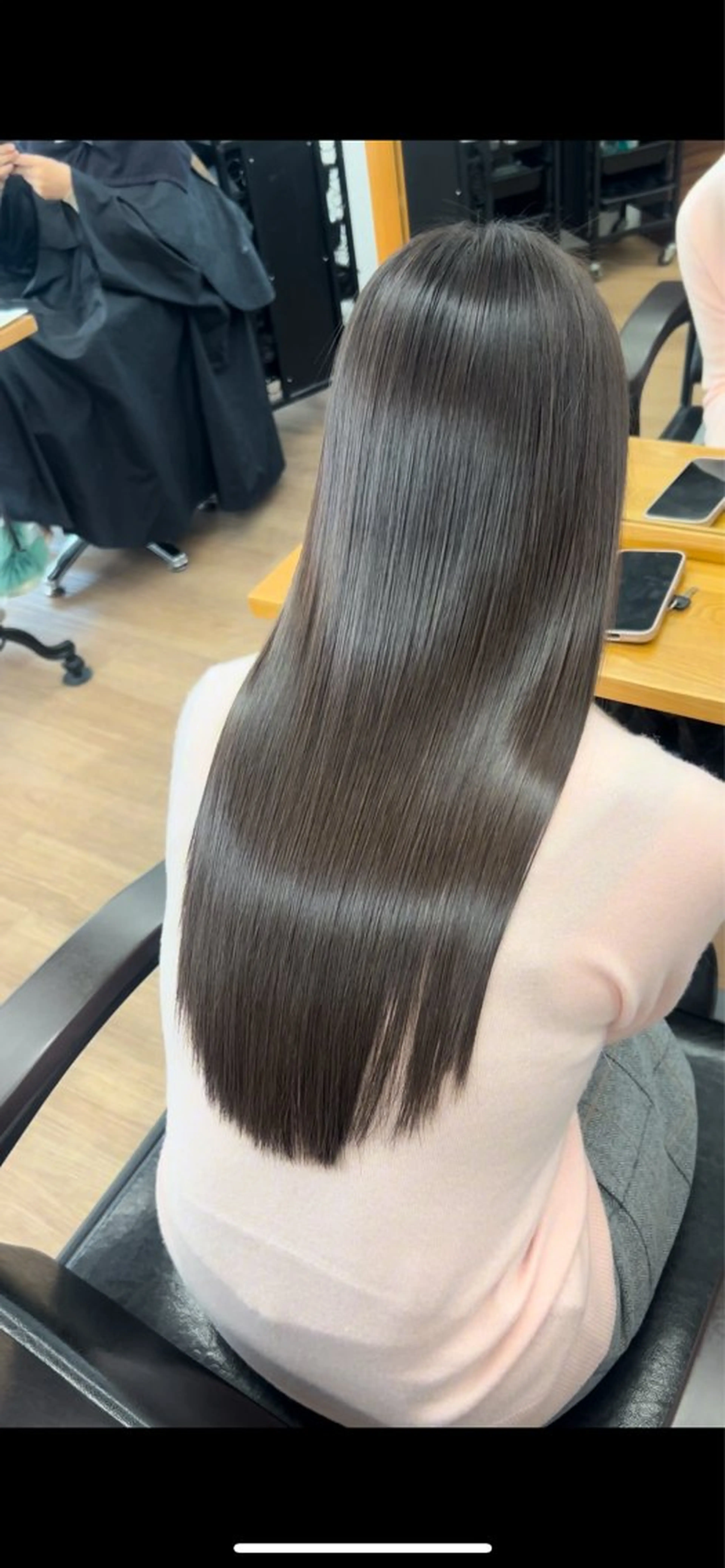 ロング パーマ 縮毛矯正 カット 縮毛矯正 トリートメント 武田涼レイヤーカット 髪質改善×縮毛矯正のヘアスタイル