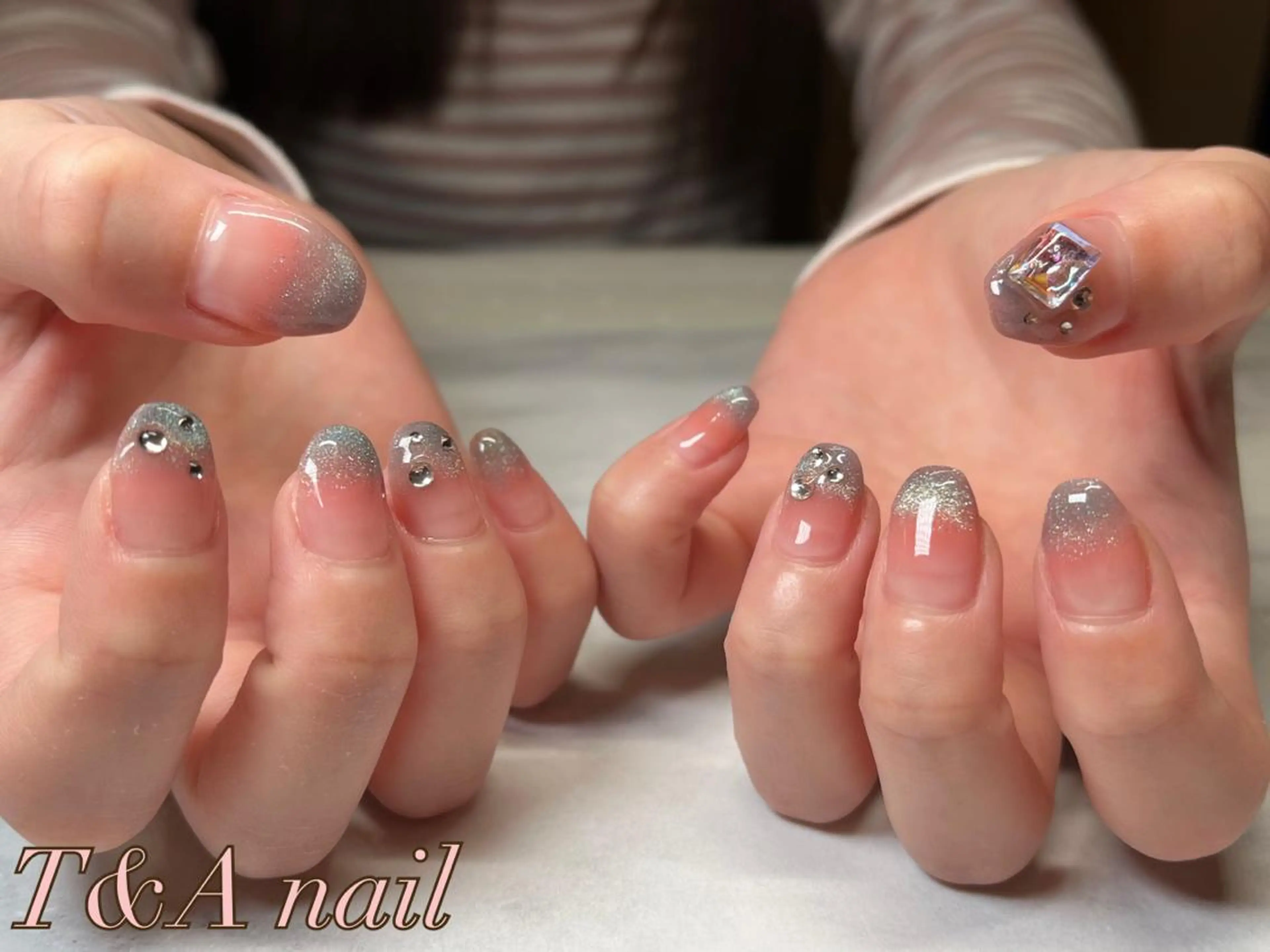 ミディアム ネイル 長さ出し ジェルネイル マグネットネイル スカルプネイル シンプルネイル ハンドネイル T&A nailのネイルデザイン