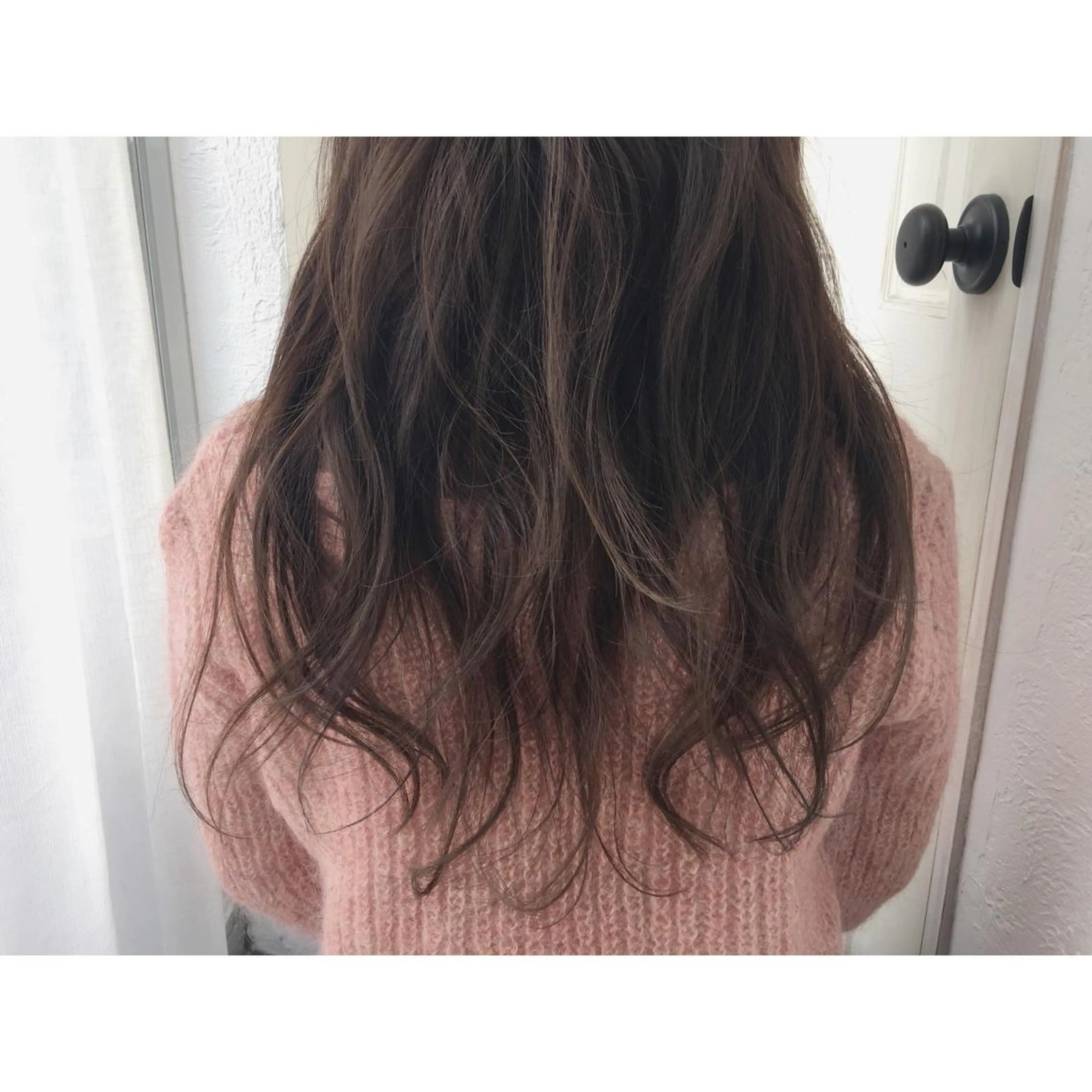 ロング カラー イルミナカラー fio マナミのヘアスタイル