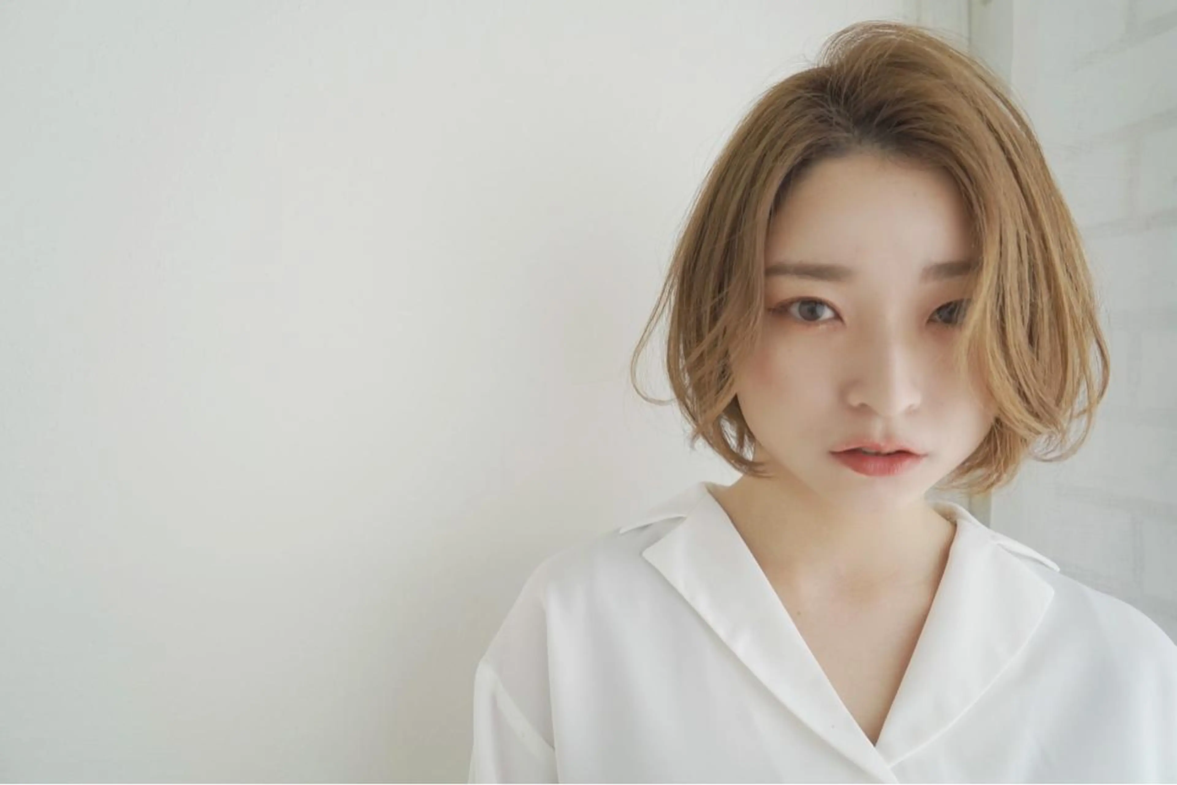 ショート カラー ショートボブ ハンサムショート 丸みショート デザインカラー ハイライトカラー カット ヘアカラー トリートメント 京都大人女性ショート 徒歩1分/秋山のヘアスタイル