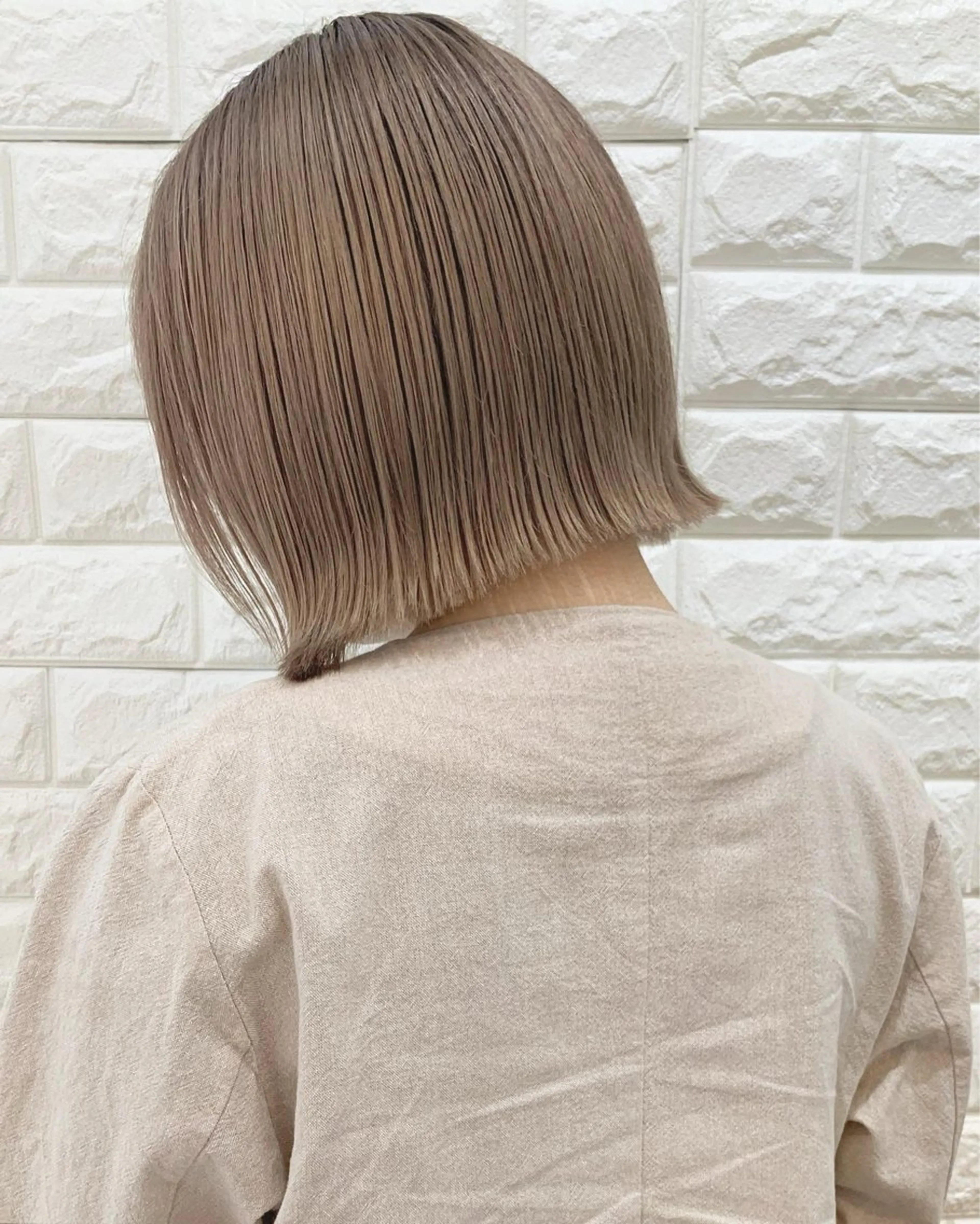 【✨モデル限定価格✨】ブリーチリタッチ＋オンカラー＋《高品質5ステップトリートメント》の写真