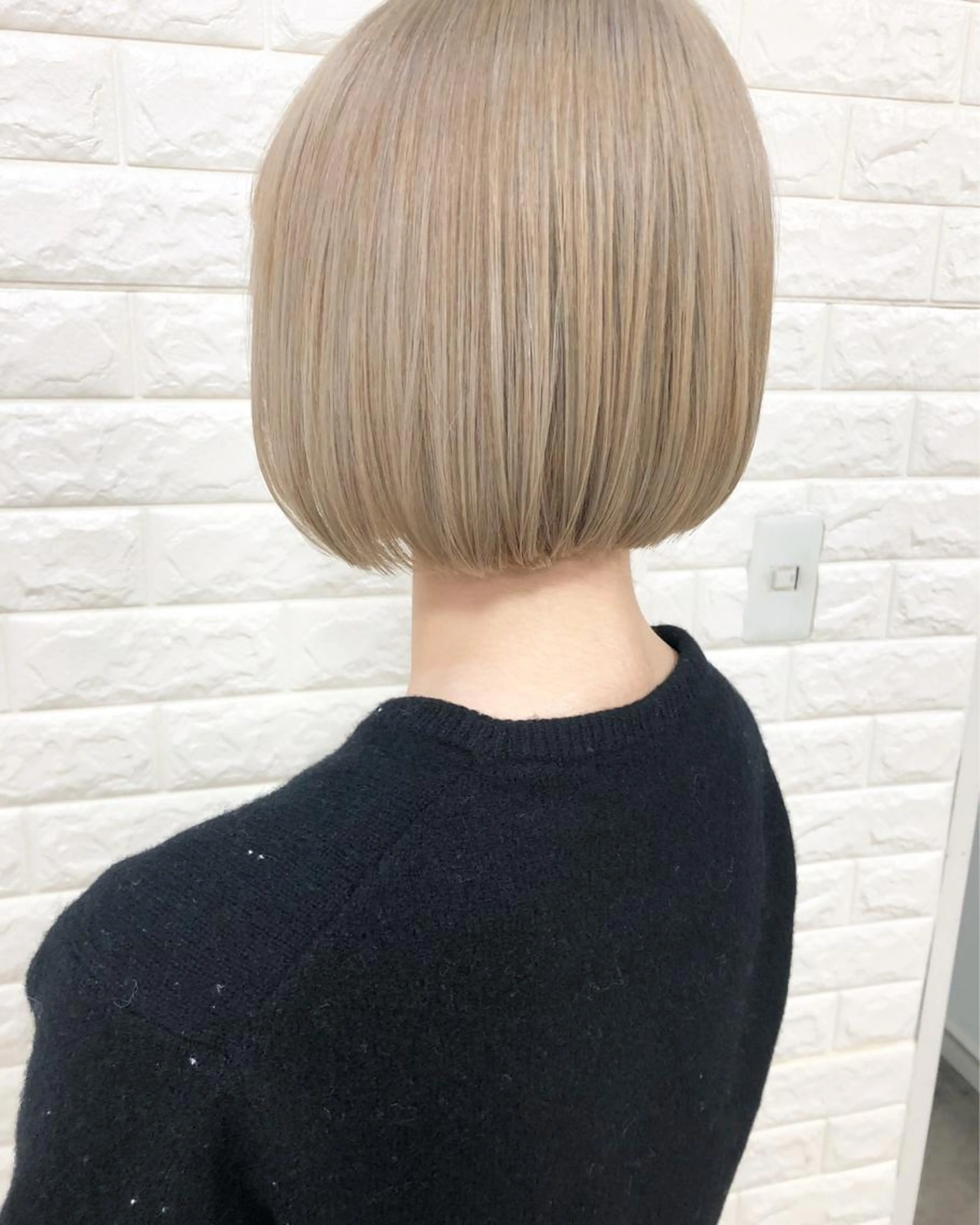 【ダメージレスWカラー】カット＋ブリーチ（最高級ケアブリーチ）＋カラー＋ダメージ補修トリートメントの写真