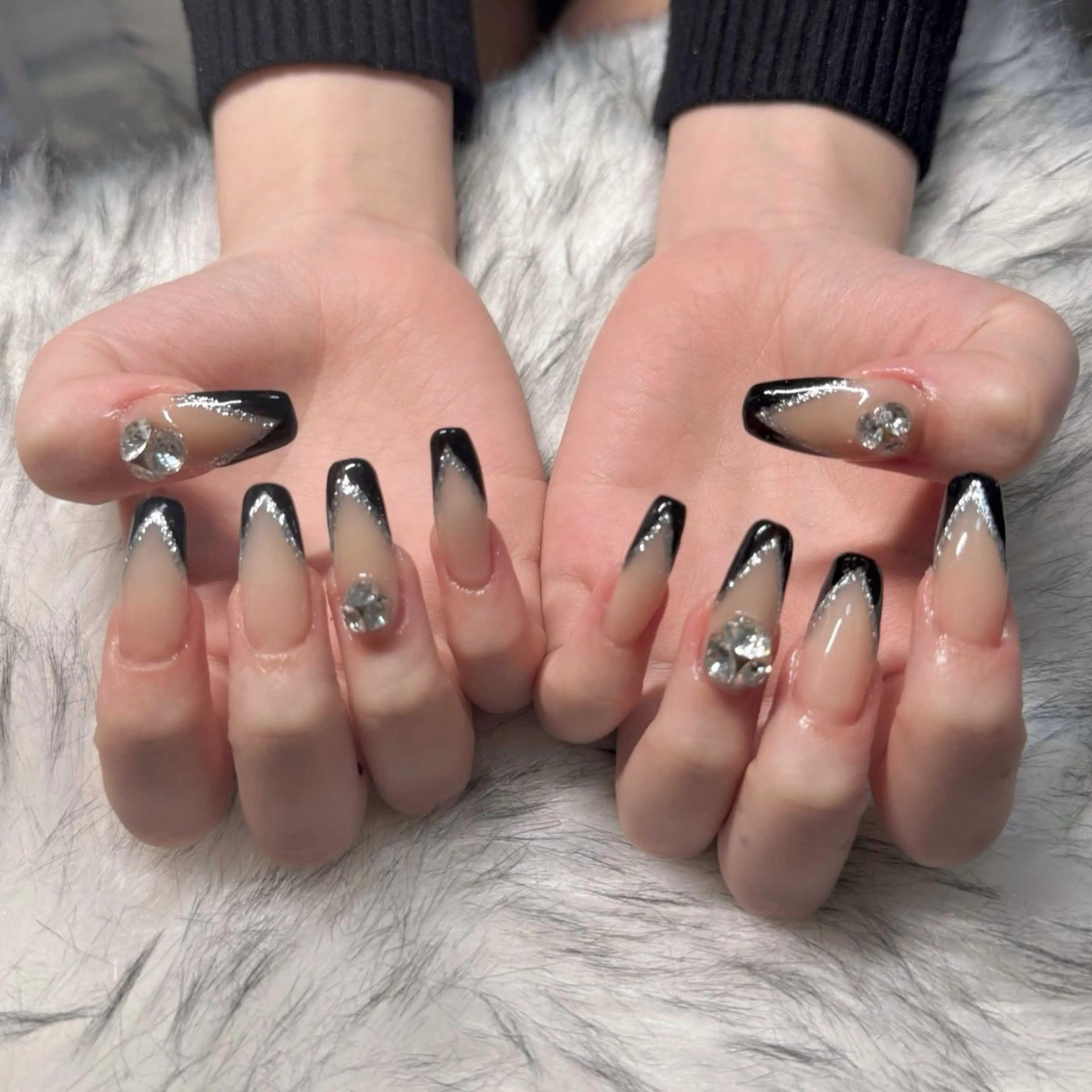 ロング ハンドネイル mao .のネイルデザイン