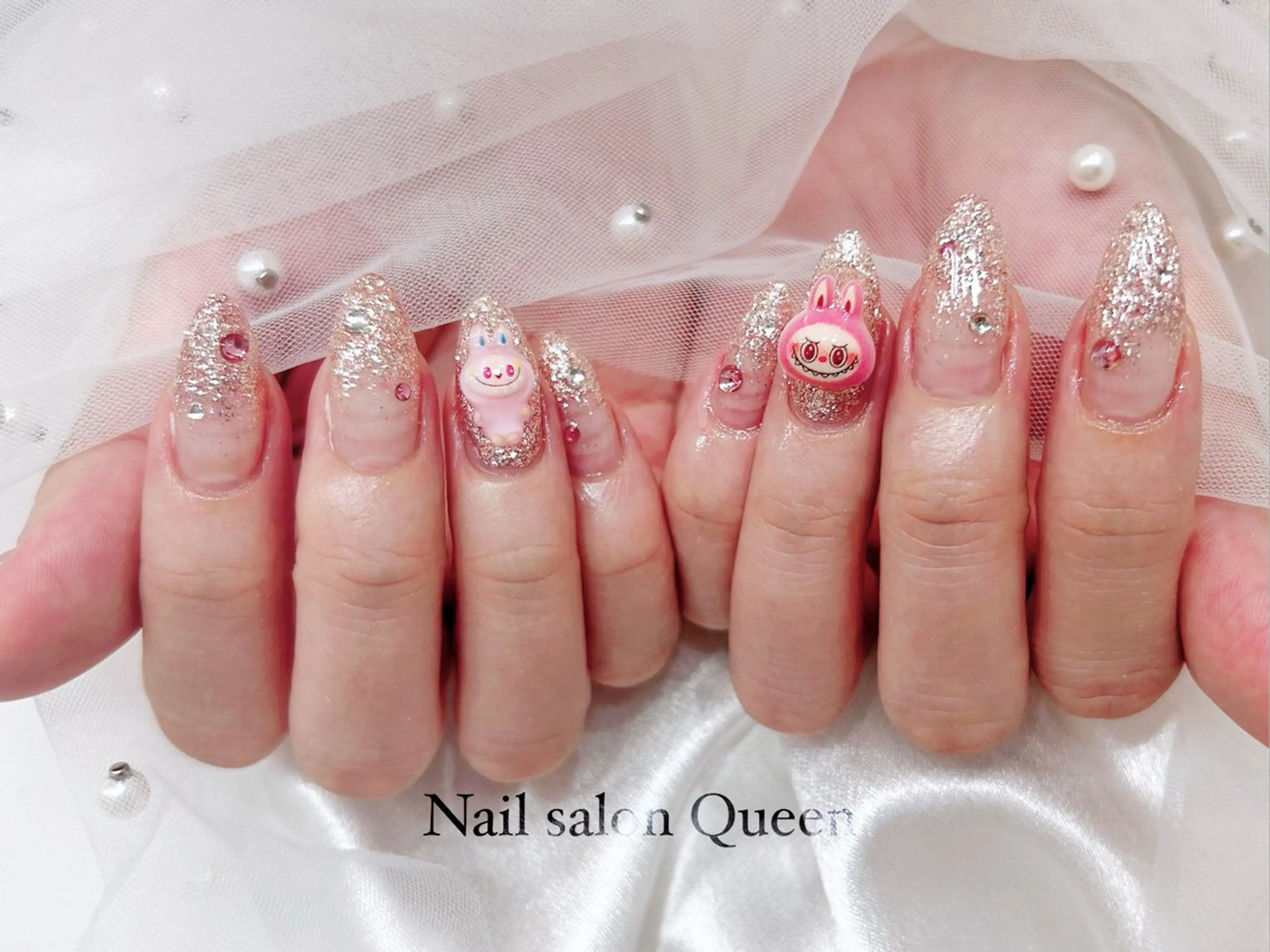 ネイル ハンドネイル ネイルサロンクイーン 東京/新宿/大久保のネイルデザイン