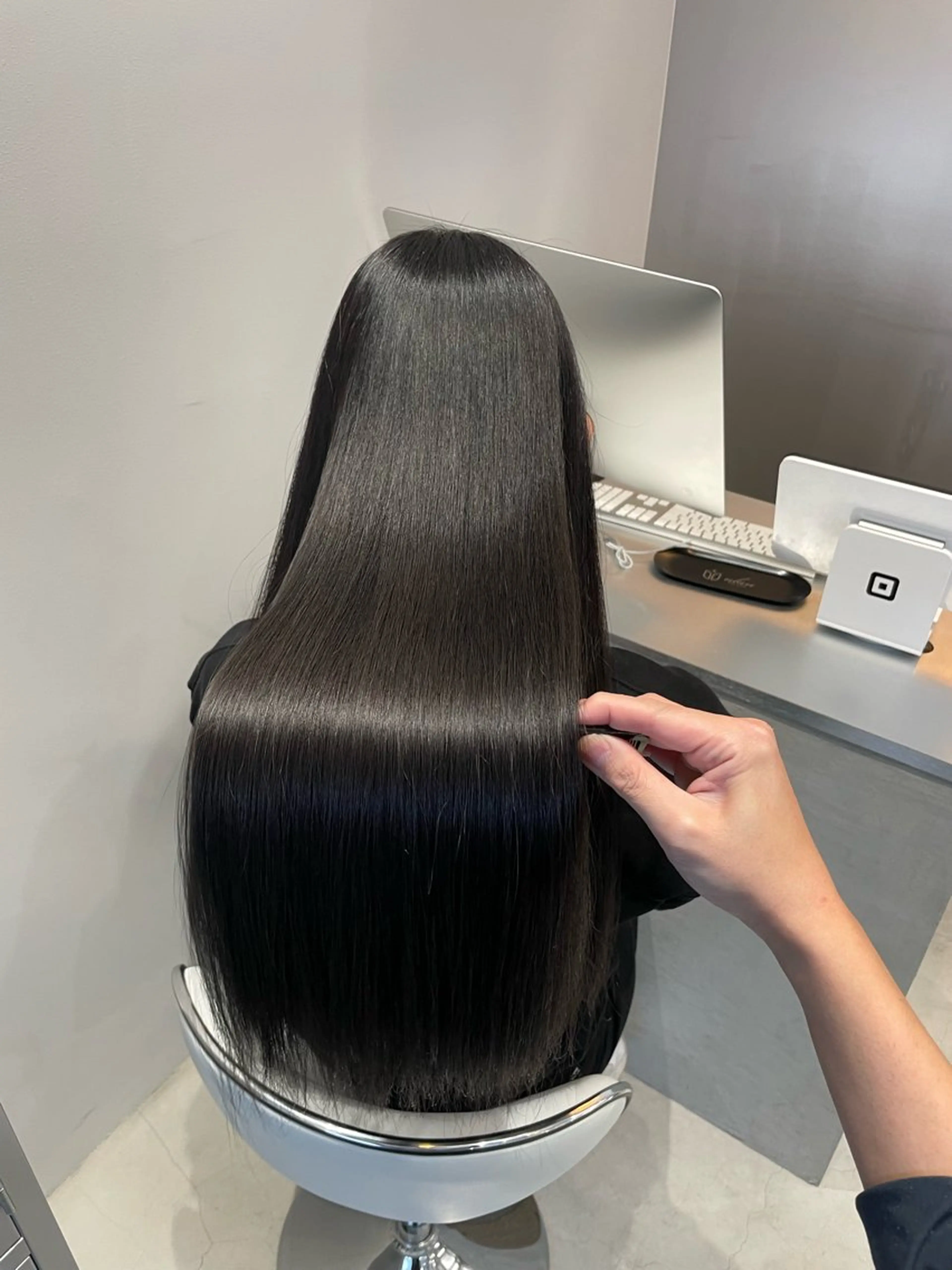 ロング 髪質改善 縮毛矯正 酸性ストレート ulan所属・髪質改善/艶カラー✨ /杉田のヘアスタイル