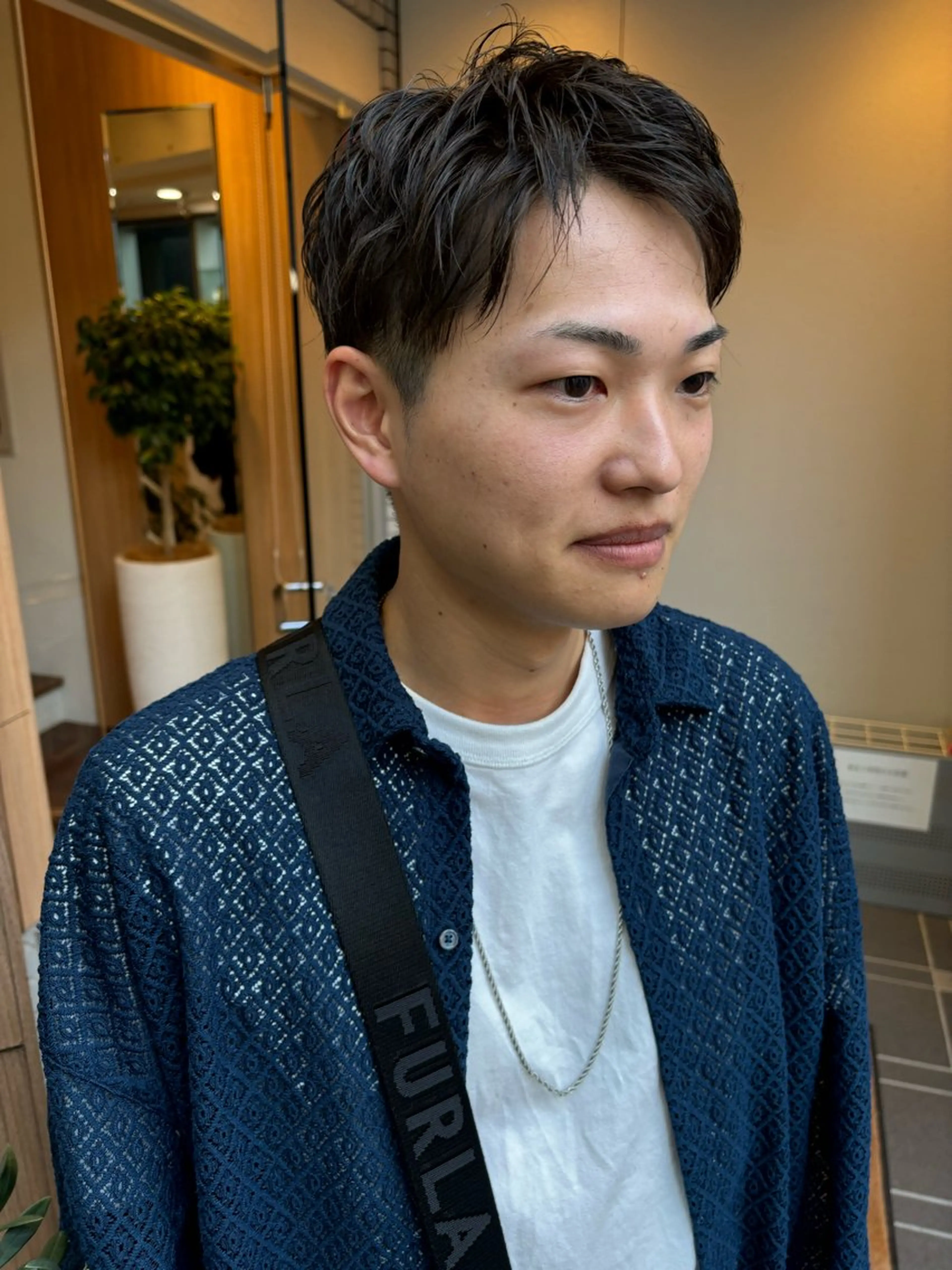 ショート メンズ 池田理紗/メンズ カット/切りっぱなしのヘアスタイル