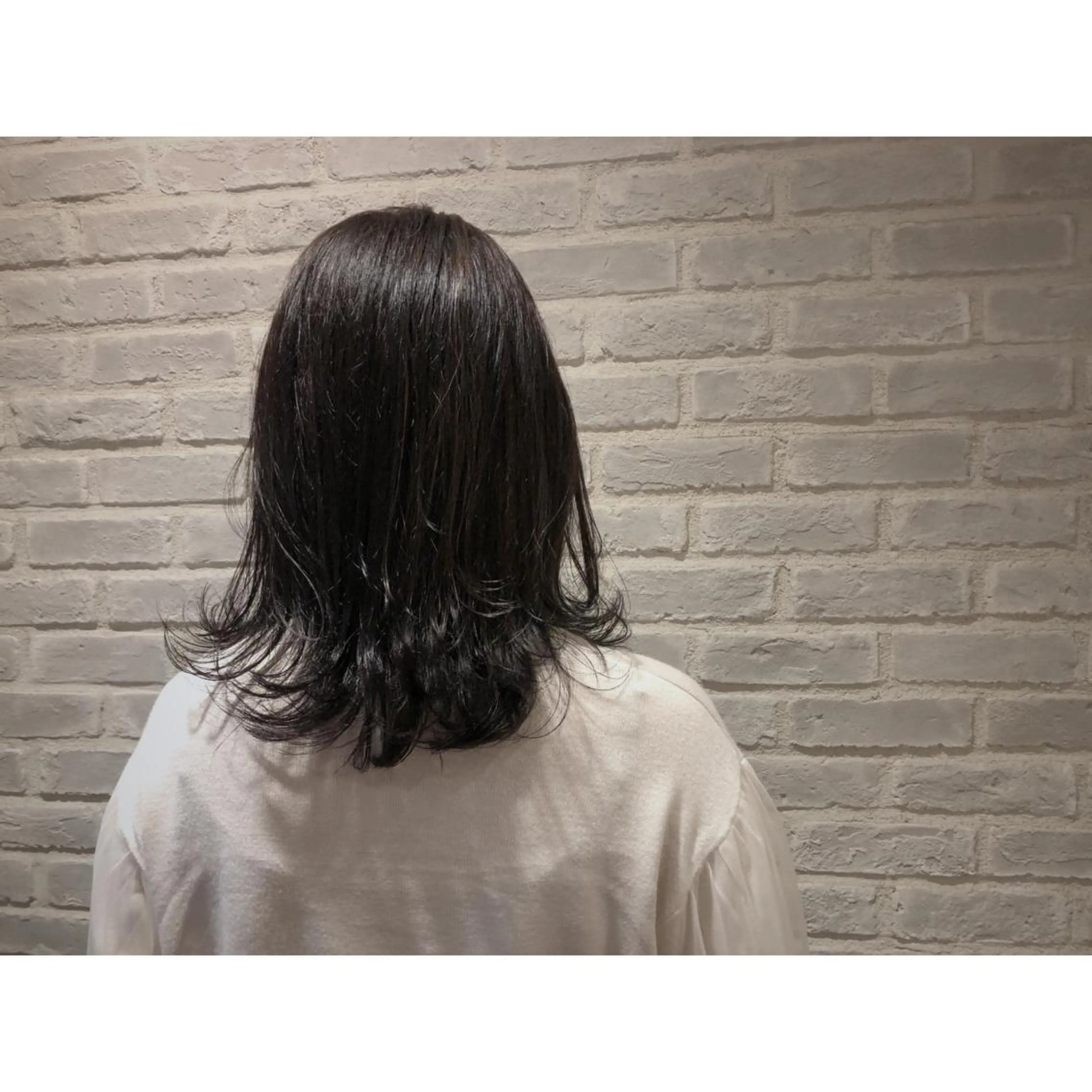 ミディアム カラー パーマ ヘアアレンジ 藤井 菜緒のヘアスタイル