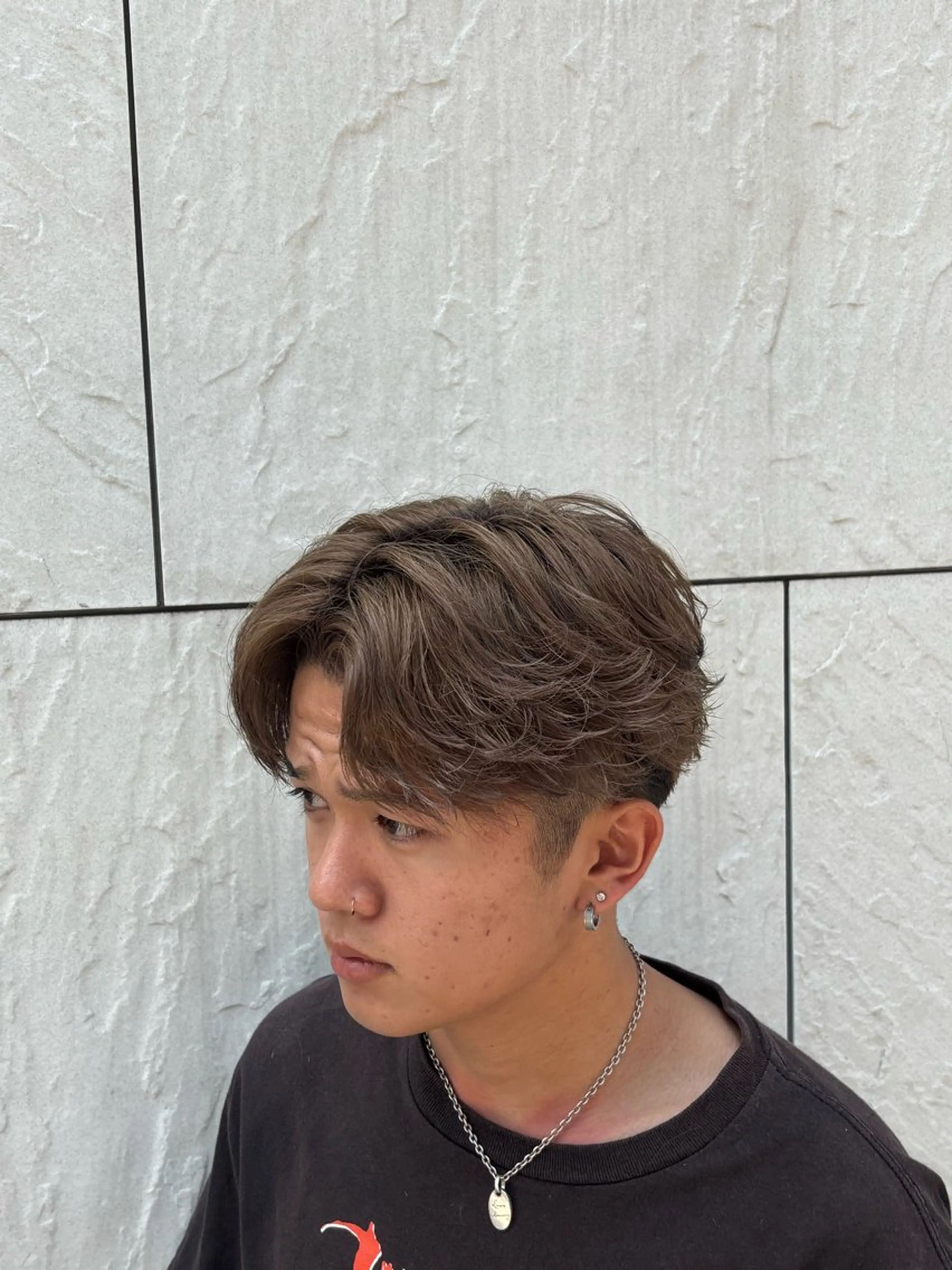 カラー メンズハイトーン 北斗💍レイヤーのヘアスタイル