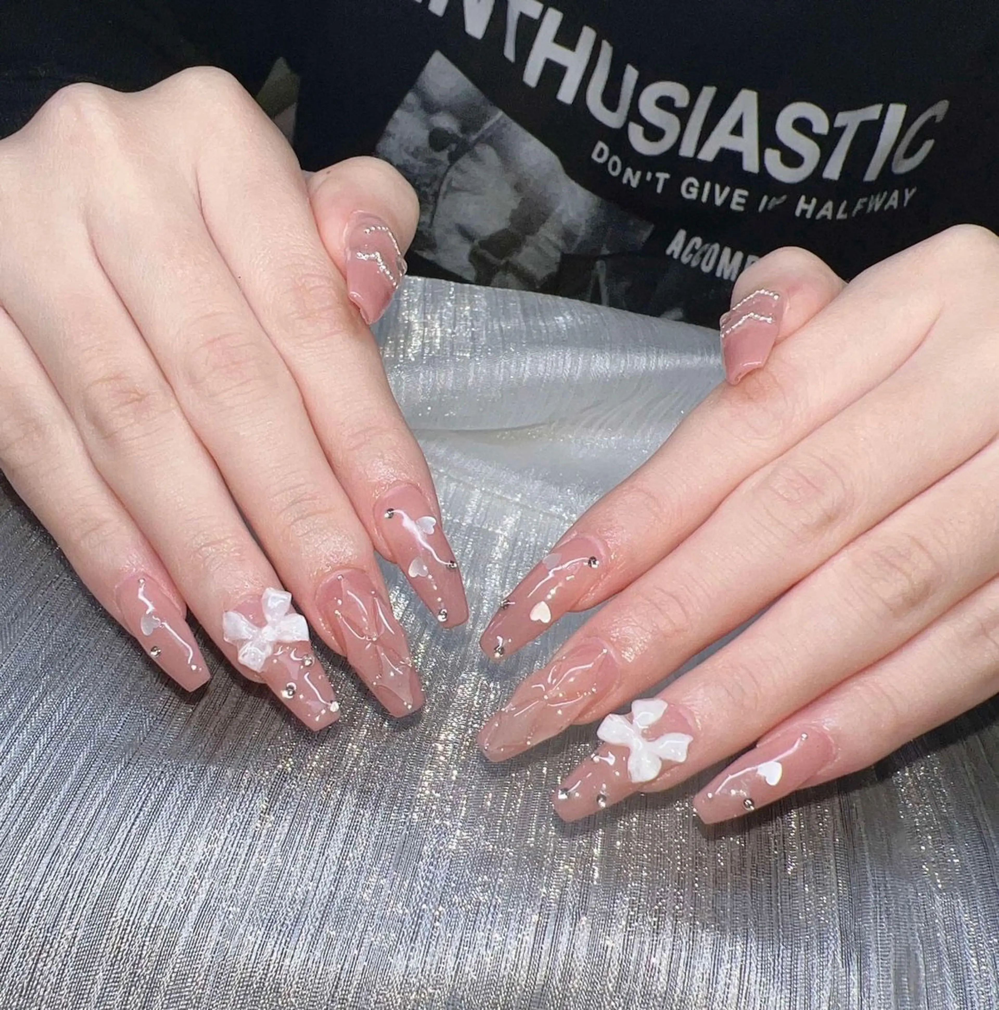 ネイル 長さ出し グラデーション 卒業式 キラキラネイル マグネットネイル Lee Nails チップ長さだし専門店のネイルデザイン