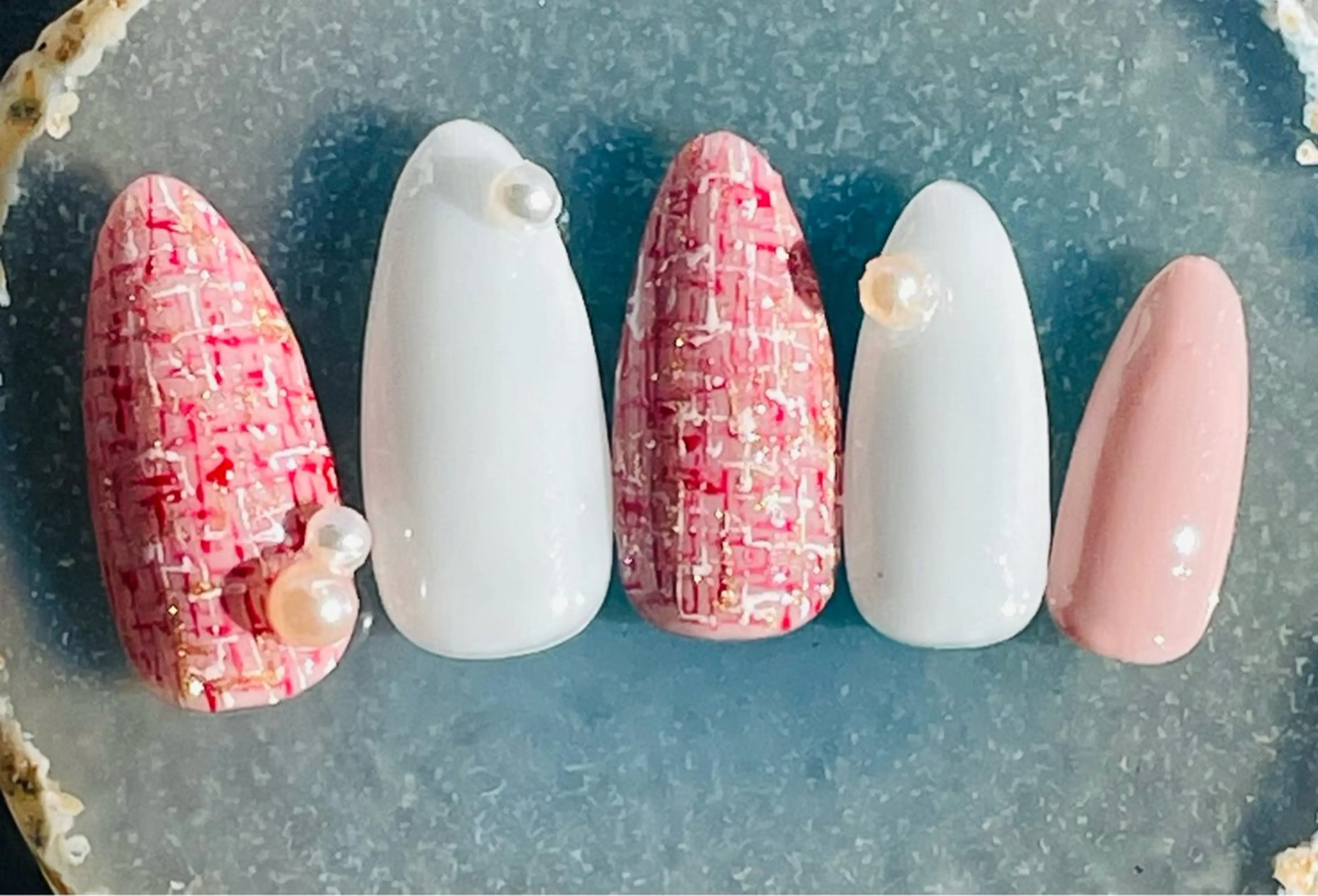 ネイル ピンク 春ネイル ツイードネイル ハンドネイル koto nails所属・koto nailsのネイルデザイン