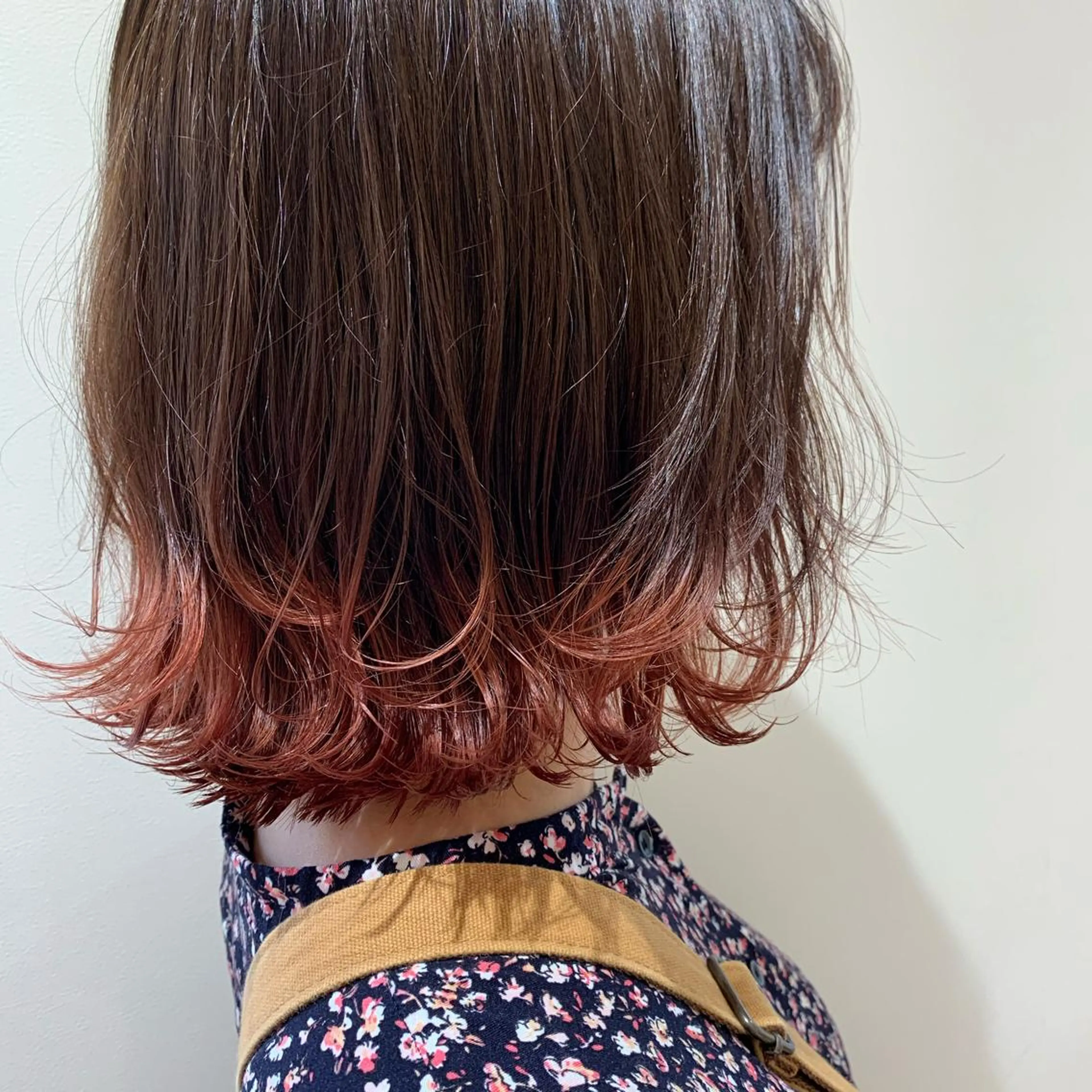 ショート 透明感カラー 金村真子のヘアスタイル