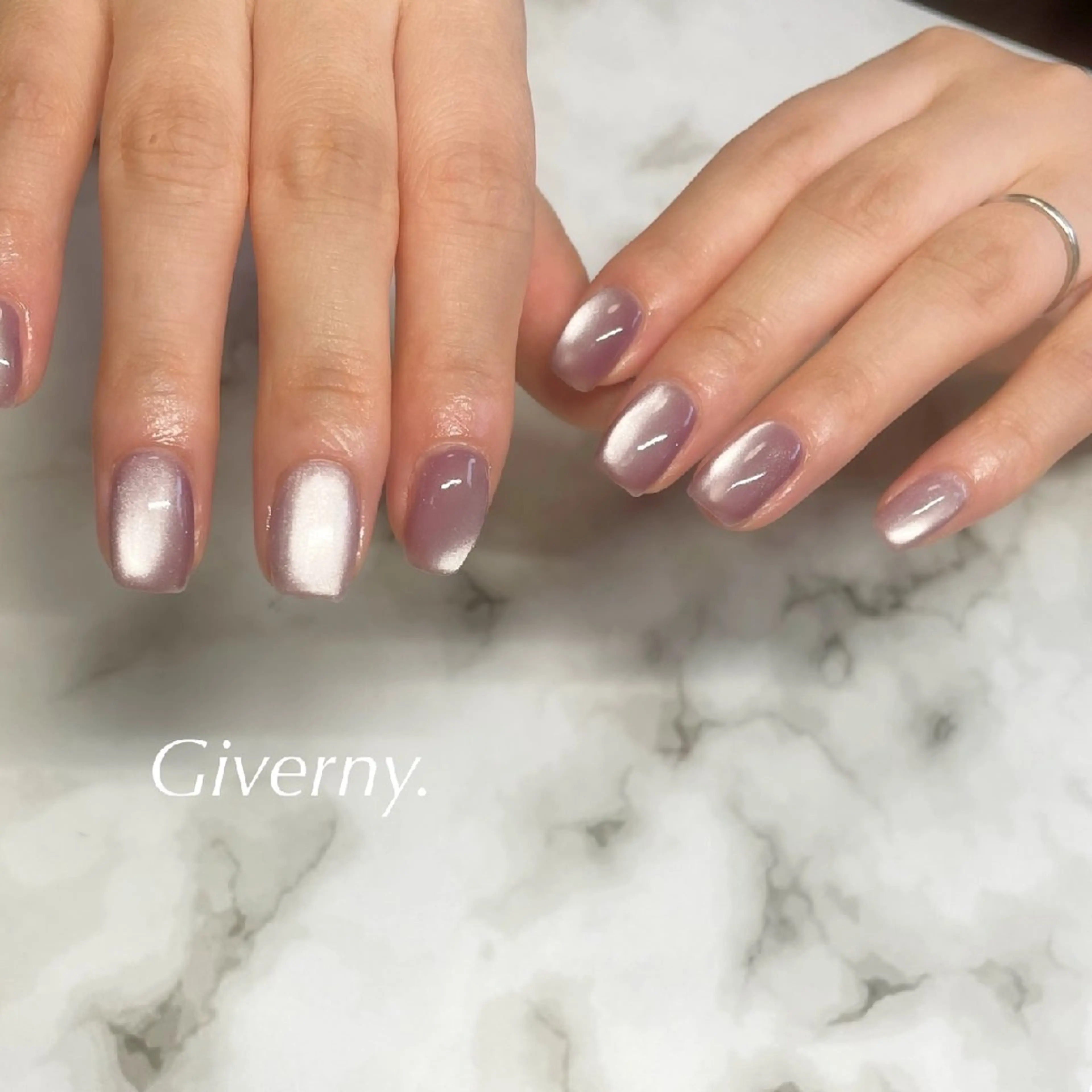 ネイル マグネットネイル ハンドネイル Giverny .のネイルデザイン