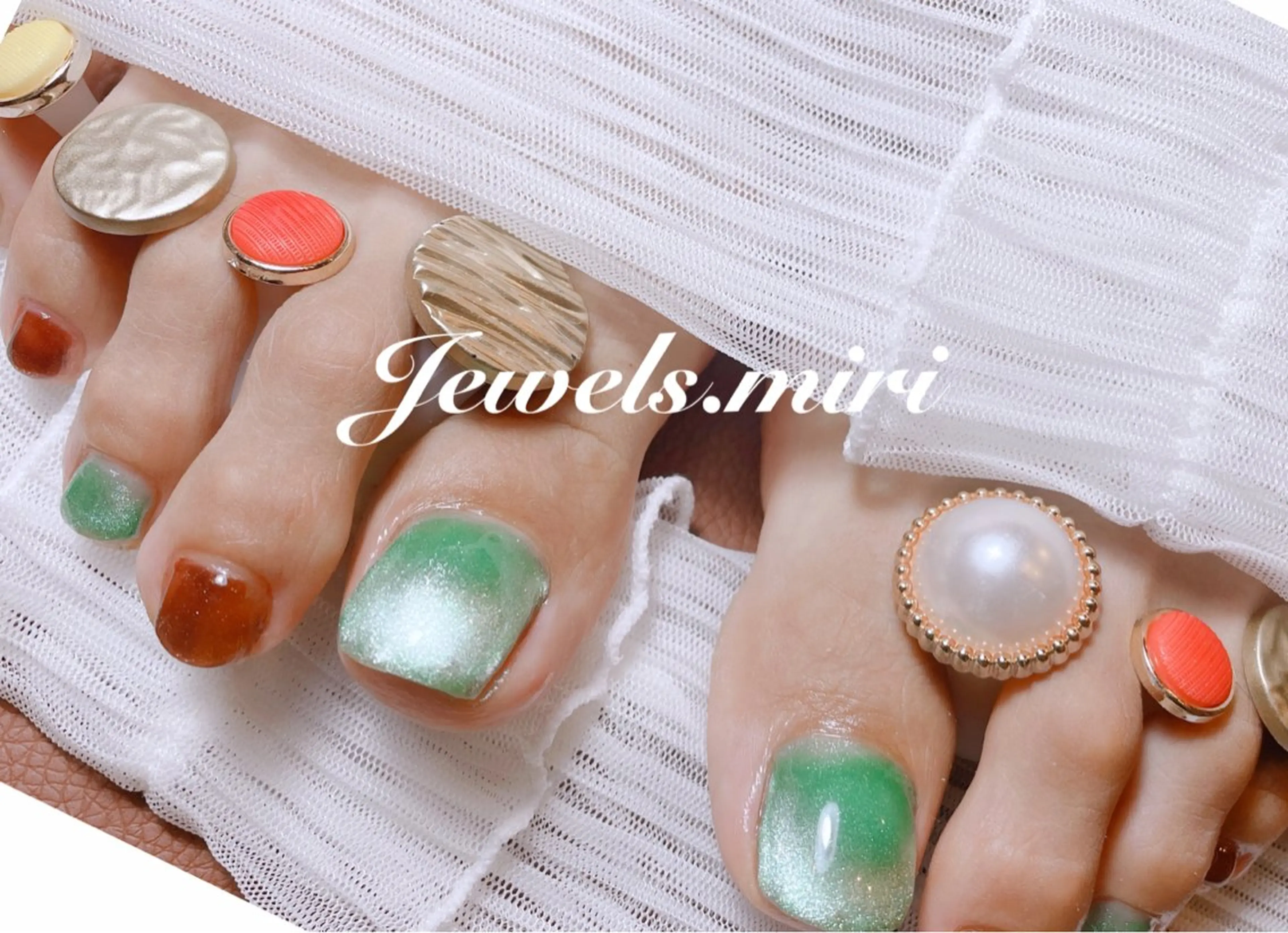 ネイル フットネイル Jewels nail lily 白楽所属・ネイルサロン Jewels Mのネイルデザイン