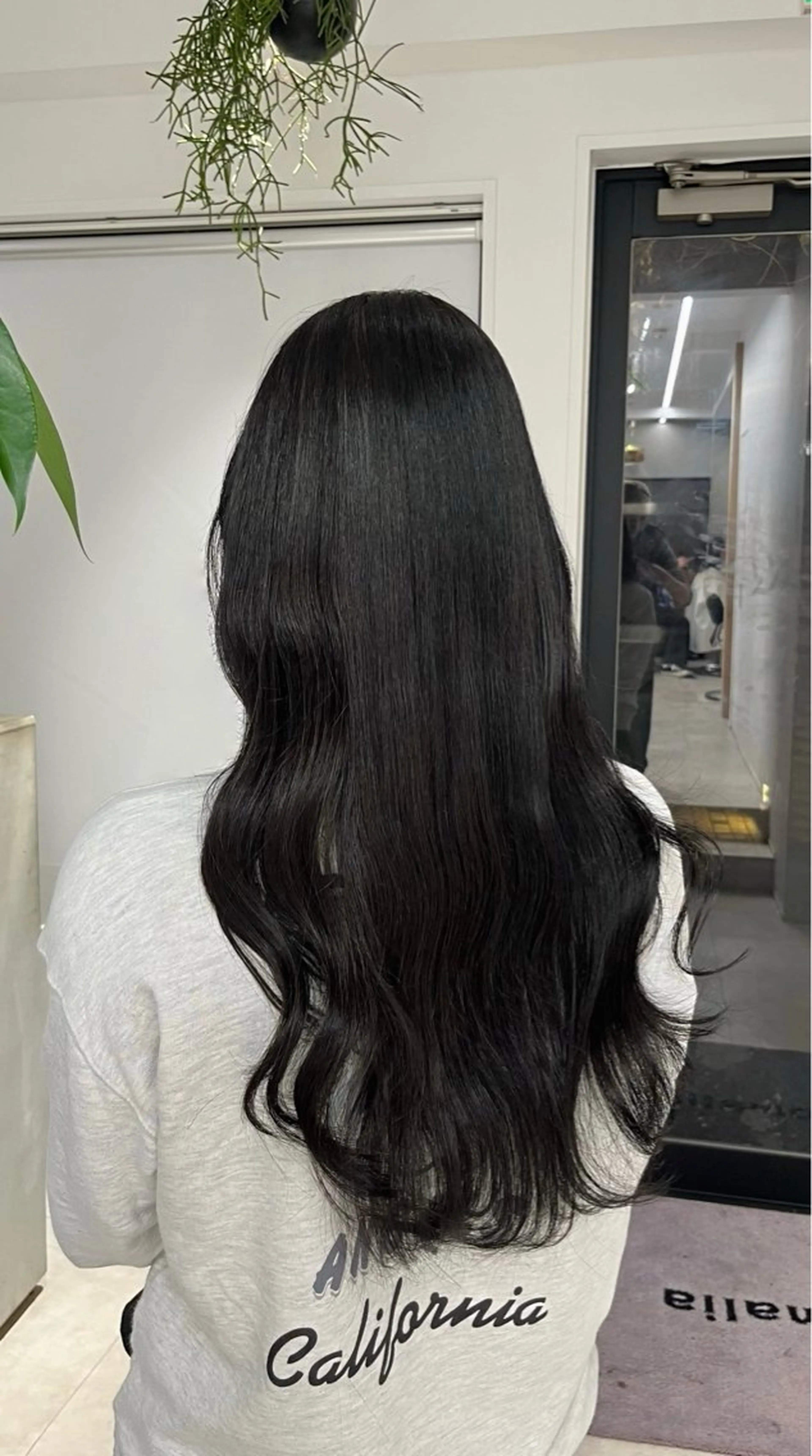 ロング カラー ヘアカラー トリートメント lomalia ayuのヘアスタイル