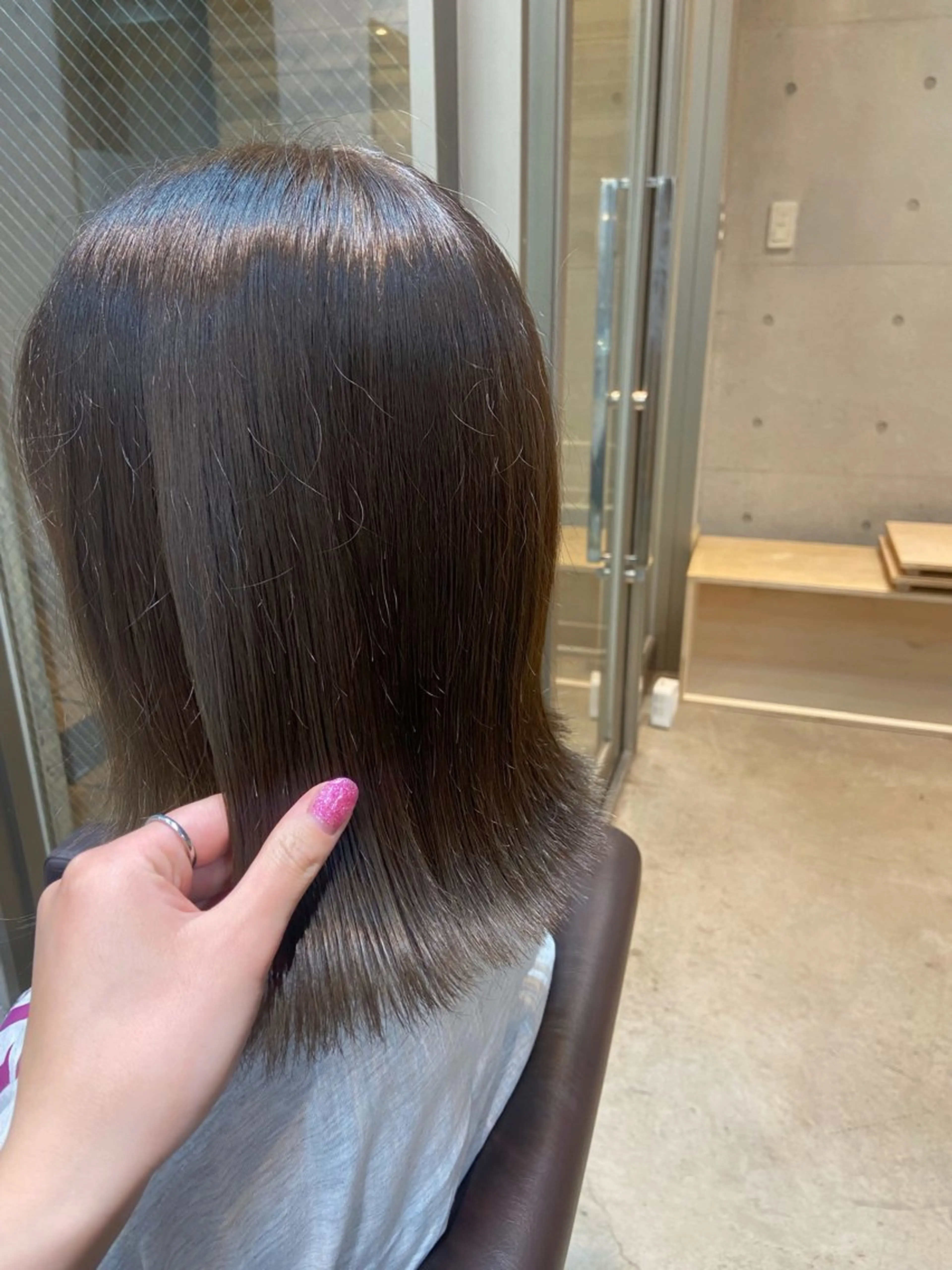 カラー アッシュ ベージュカラー 【arc】 佐藤未希穂/レイヤーのヘアスタイル