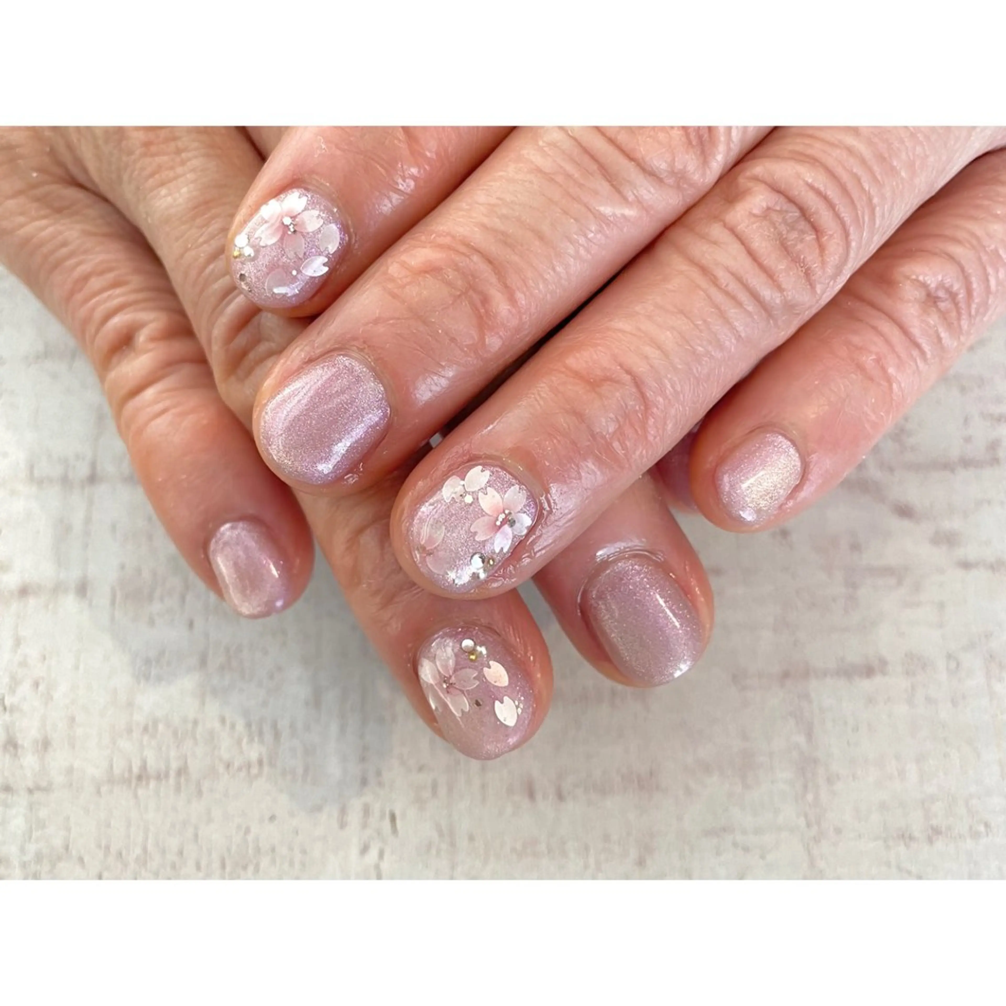 ネイル ハンドネイル 𖡼 yumenoのネイルデザイン