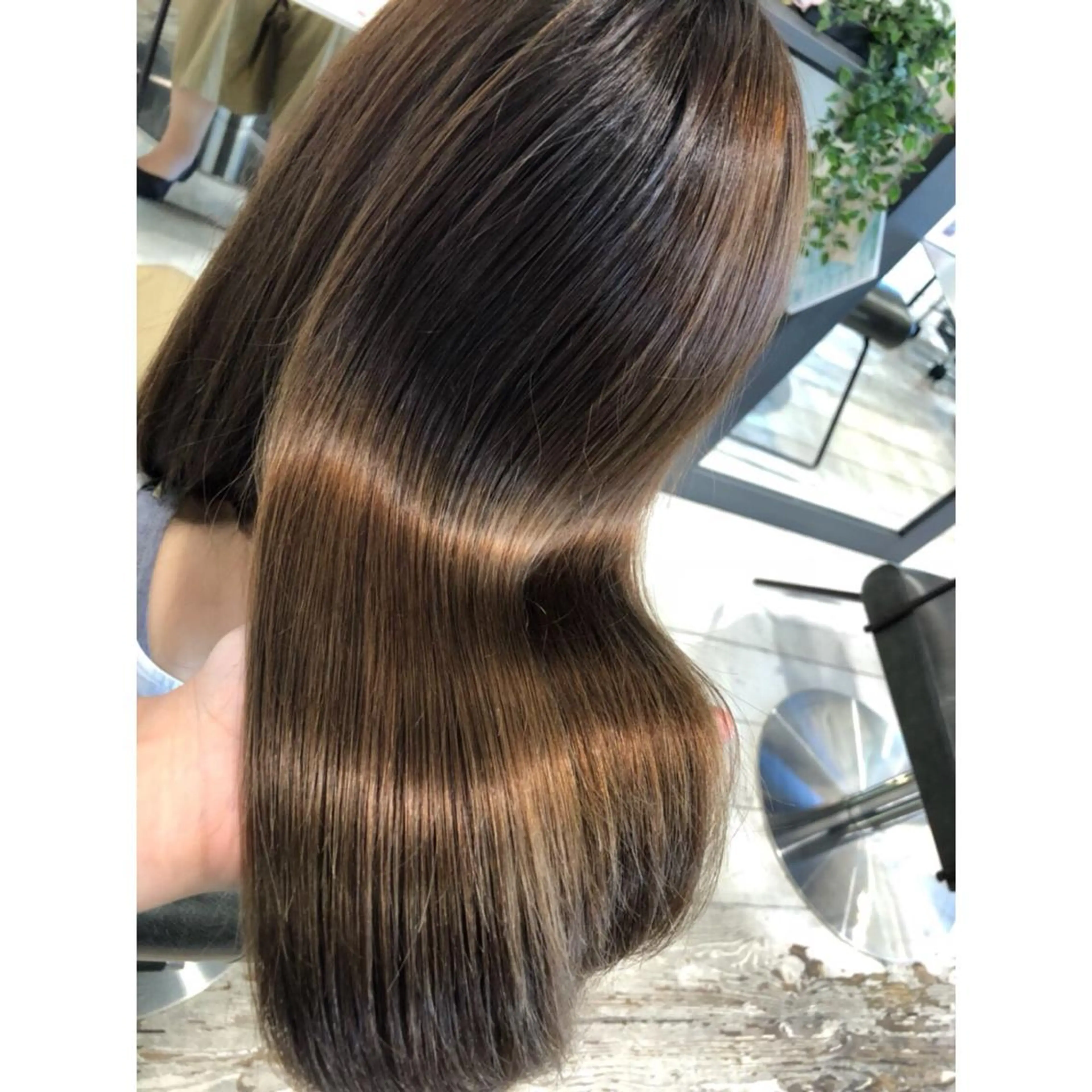 ロング カラー 水原 恵莉香のヘアスタイル