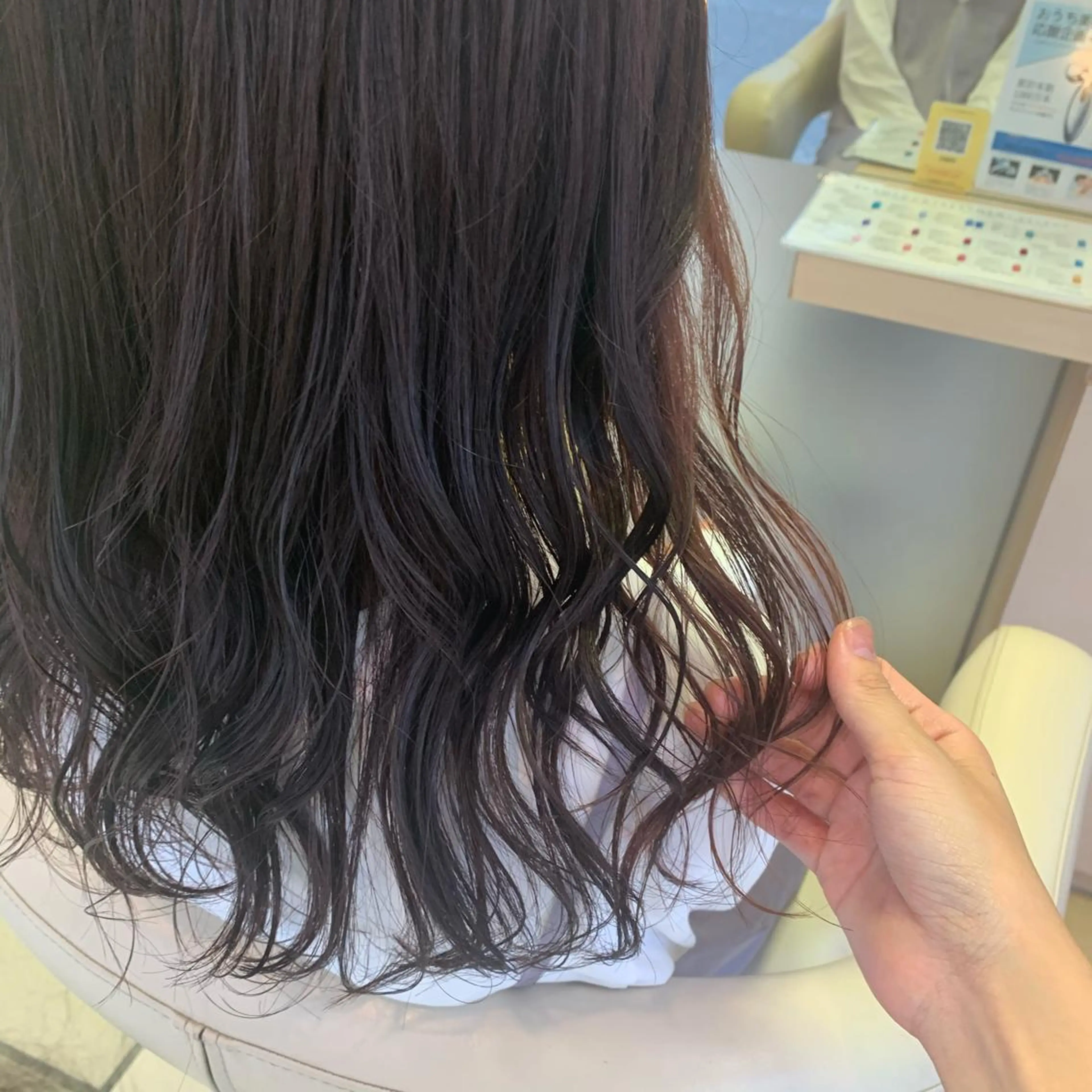 ロング カラー ヘアアレンジ サナ🌱 切りっぱなしボブのヘアスタイル