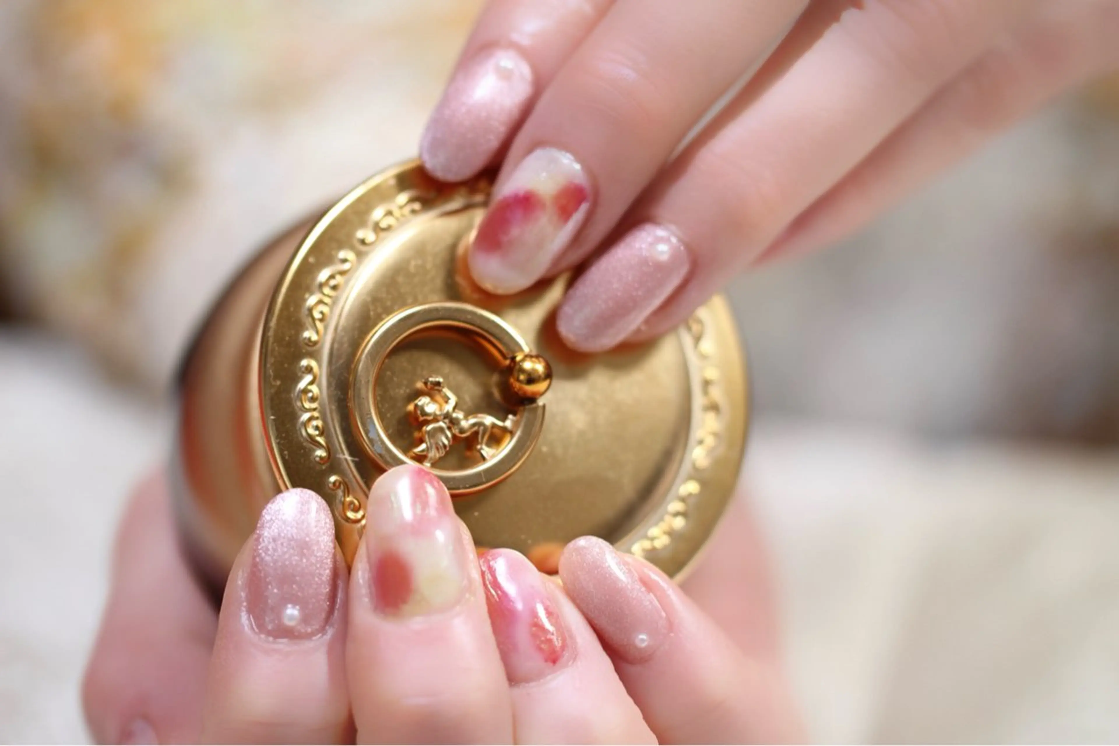 ネイル ジェルネイル ニュアンスネイル ママリンド　志村坂上店所属・しみ えんのネイルデザイン