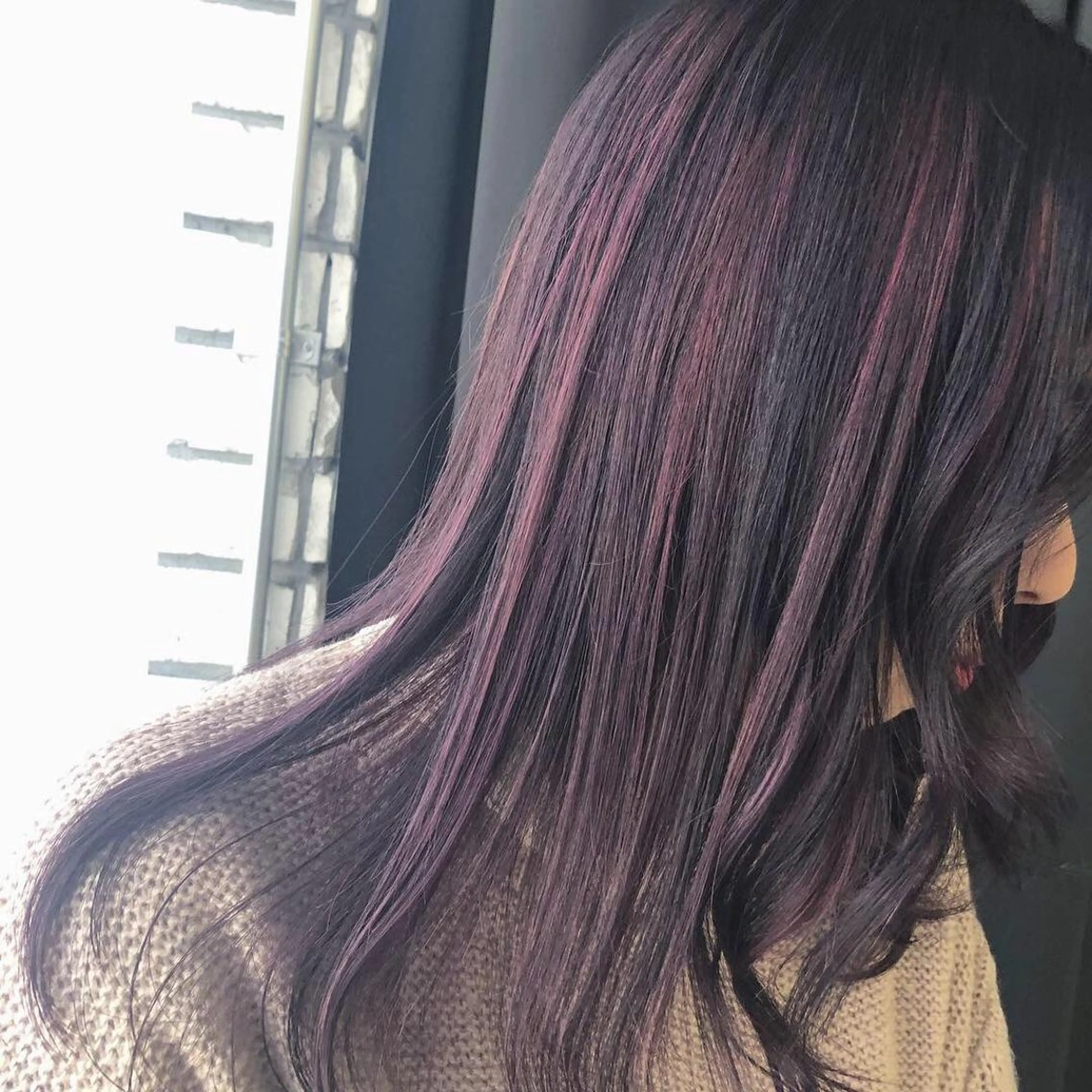 セミロング カラー ハイライトカラー ピンクカラー ハイライト ORIKA 美容室のヘアスタイル