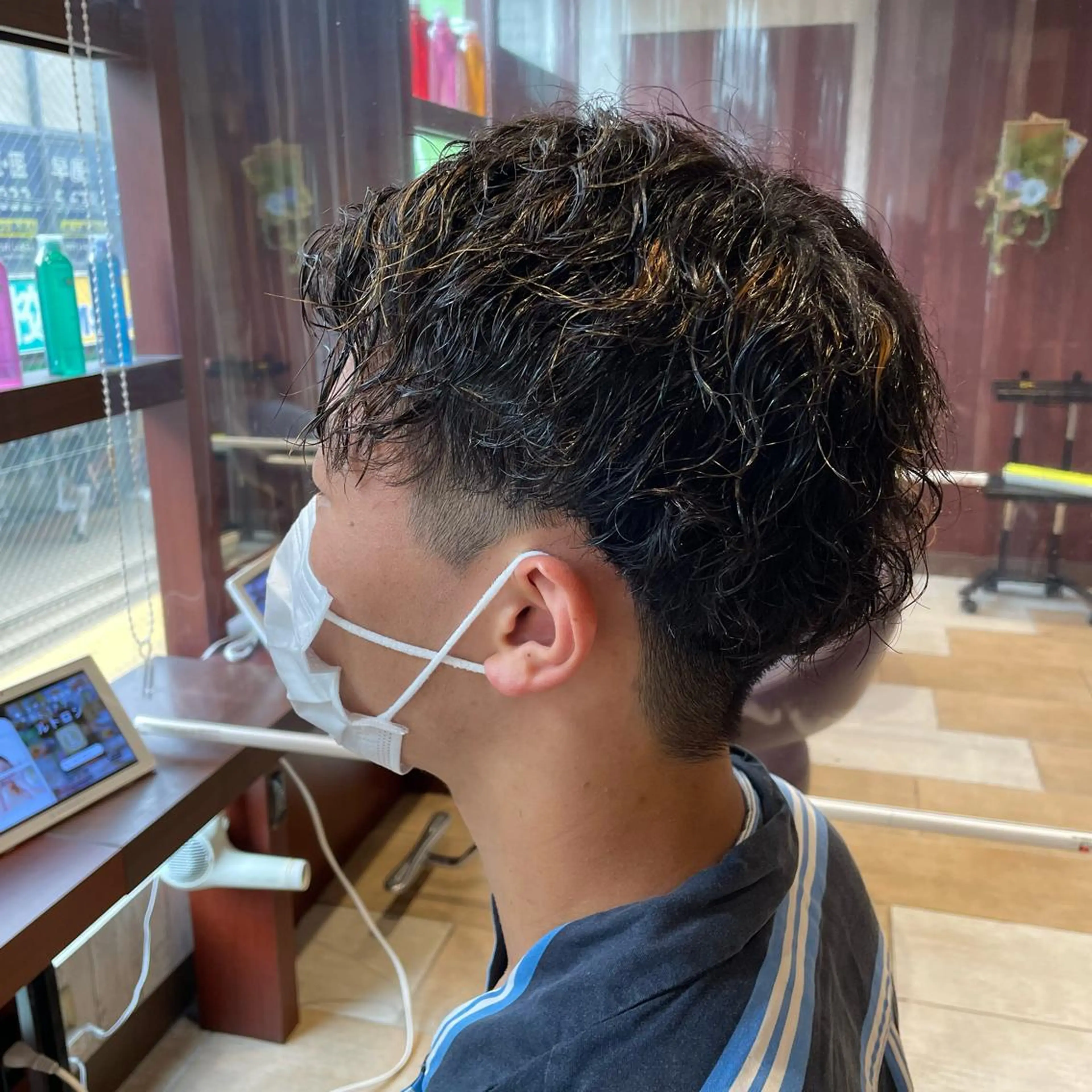 ショート パーマ メンズ マッシュ メンズパーマ ツイストスパイラルパーマ ツーブロック 刈り上げ ツイスパ/メンズ特化 🦋𝑺𝑶𝑵𝑬の眉毛・アイブロウイメージ