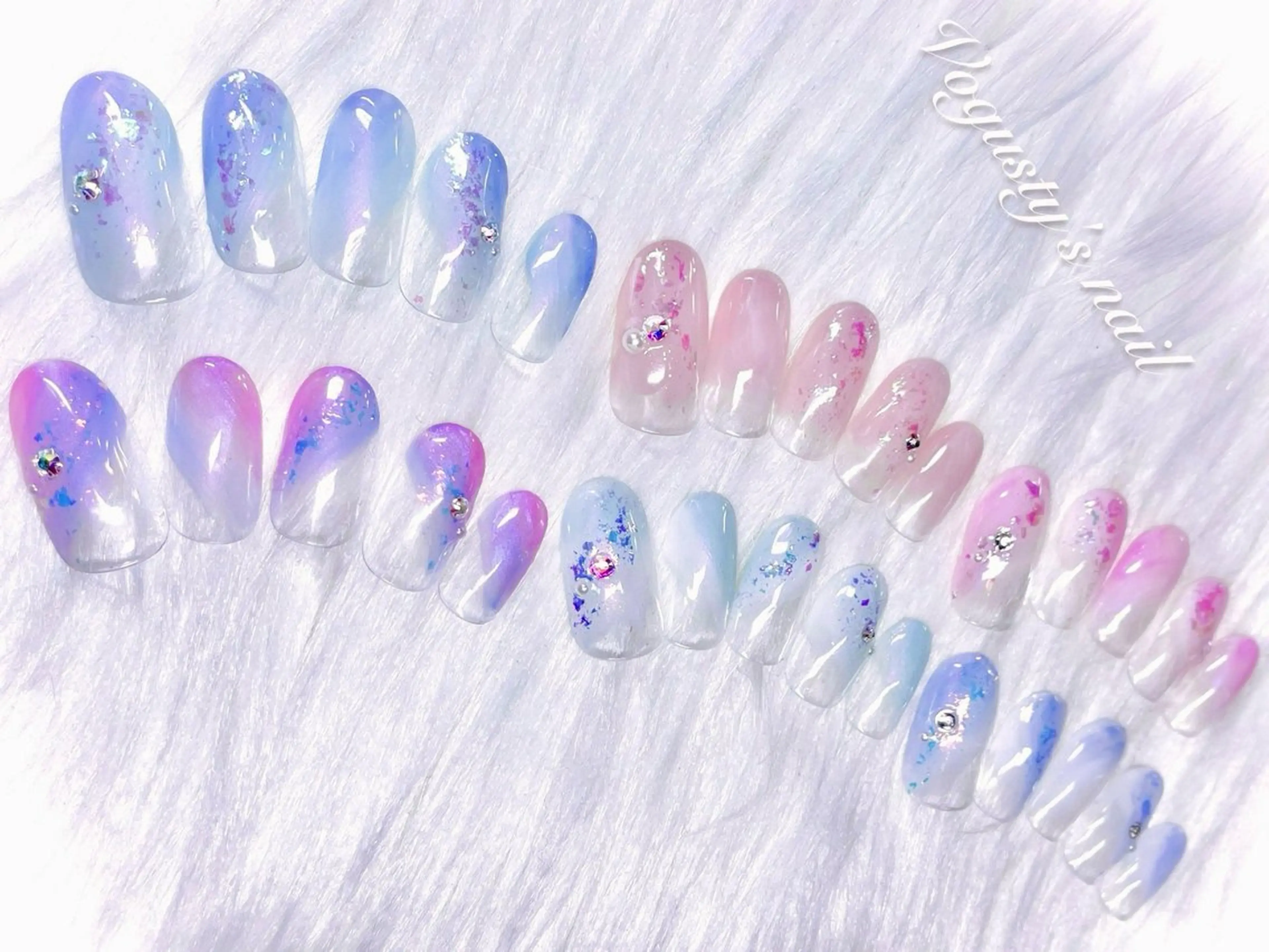 ネイル オーロラネイル ボガスティーズネイル 川崎店のネイルデザイン