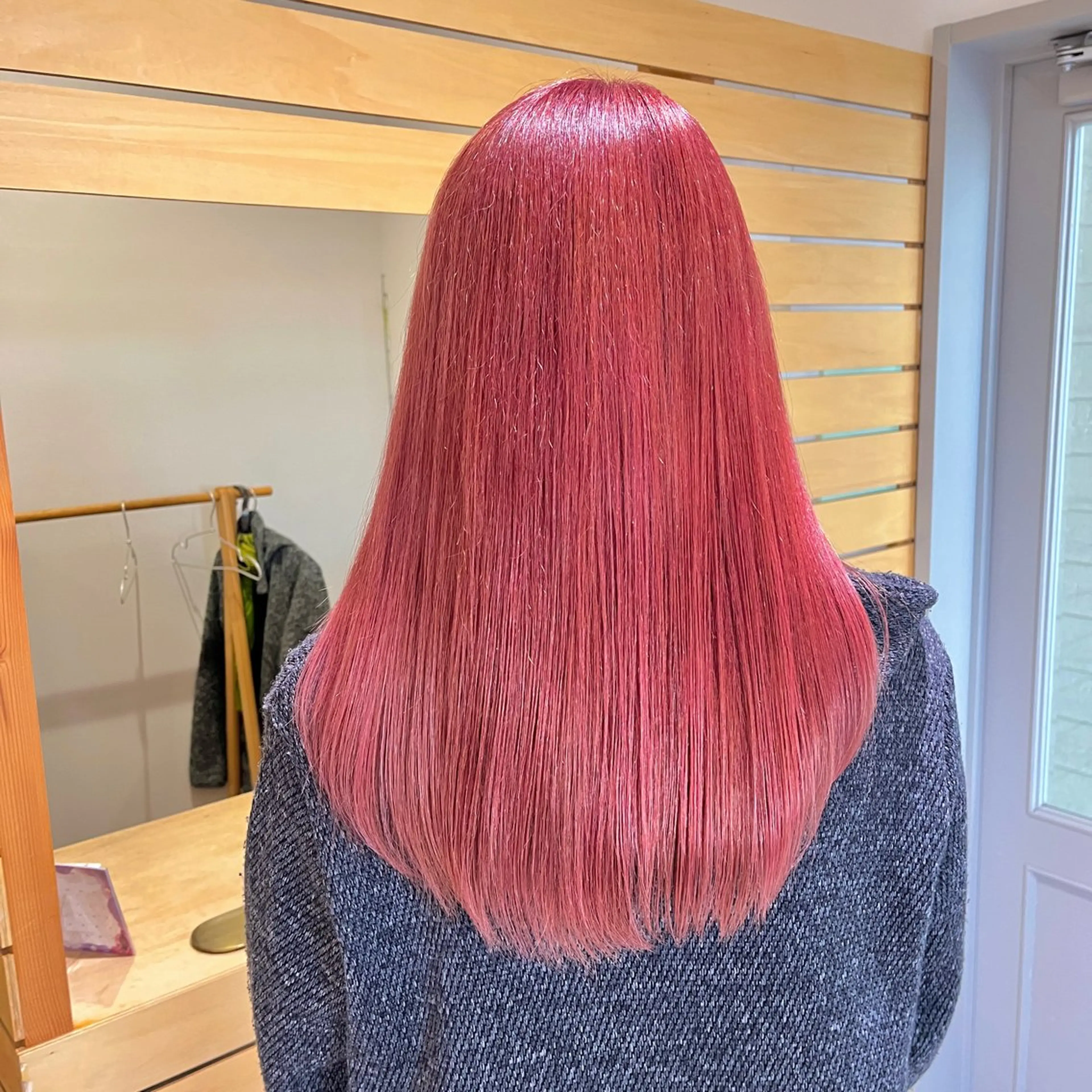 セミロング カラー ブリーチ ヘアカラー トリートメント RUBEUS【ルベウス】所属・✨艶々カラー🎨 杉本賢人のヘアスタイル